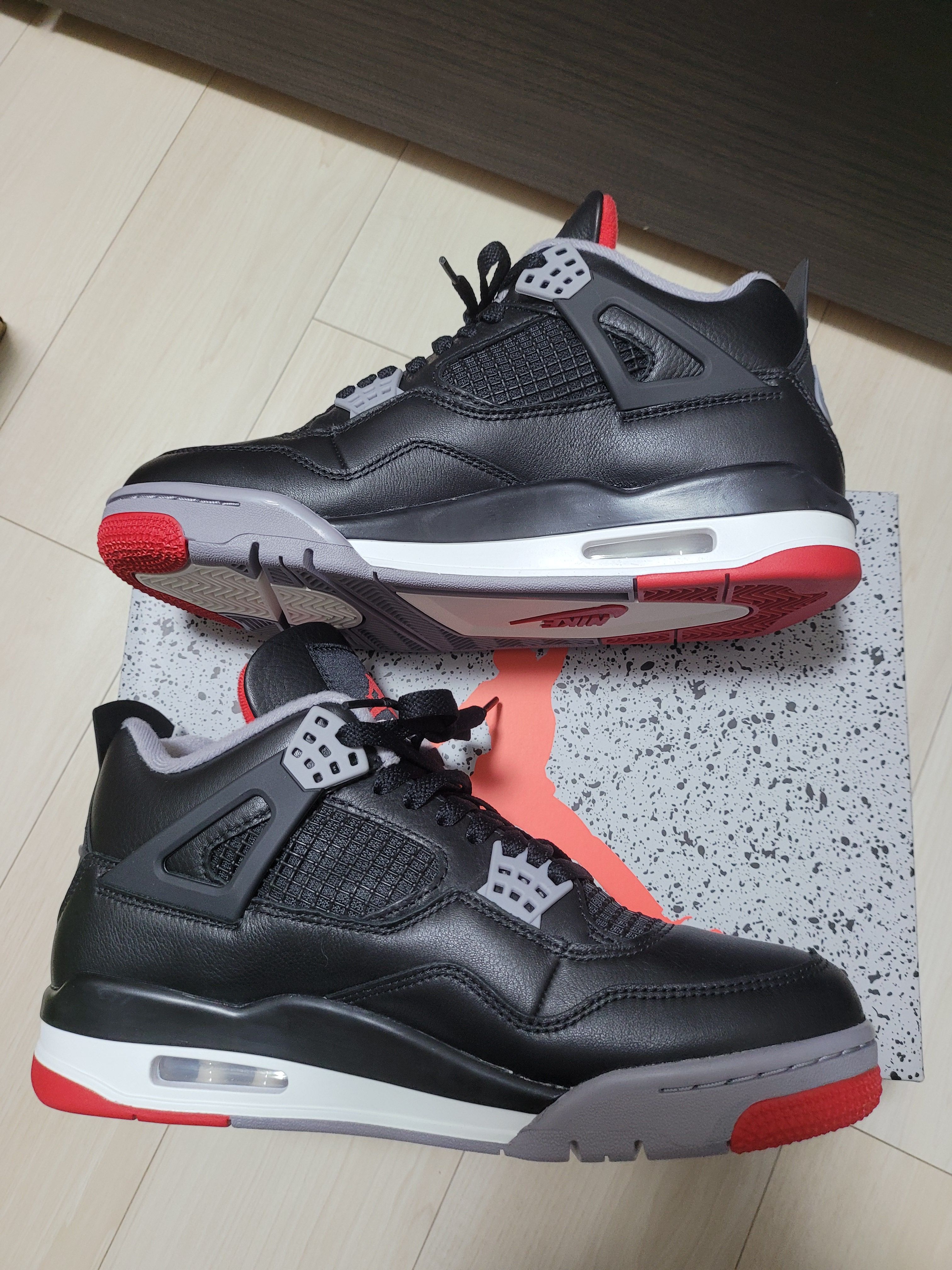 Nike Air Jordan 4 Retro "Bred Reimagined"