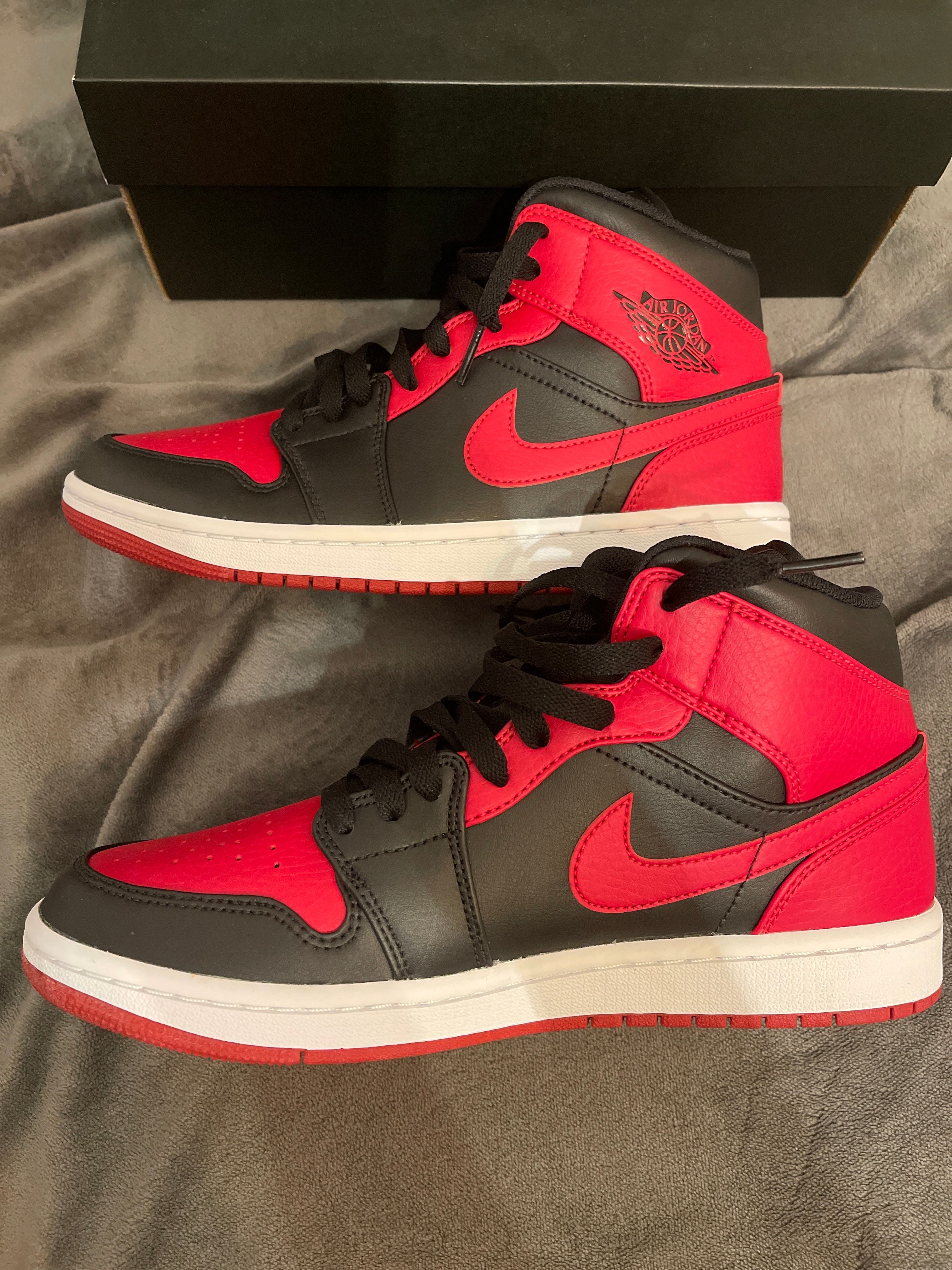 Nike Air Jordan 1 Mid "Bred"