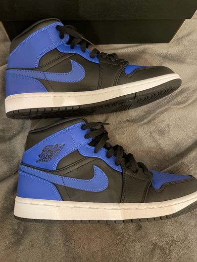 Nike Air Jordan 1 Mid "Hyper Royal"