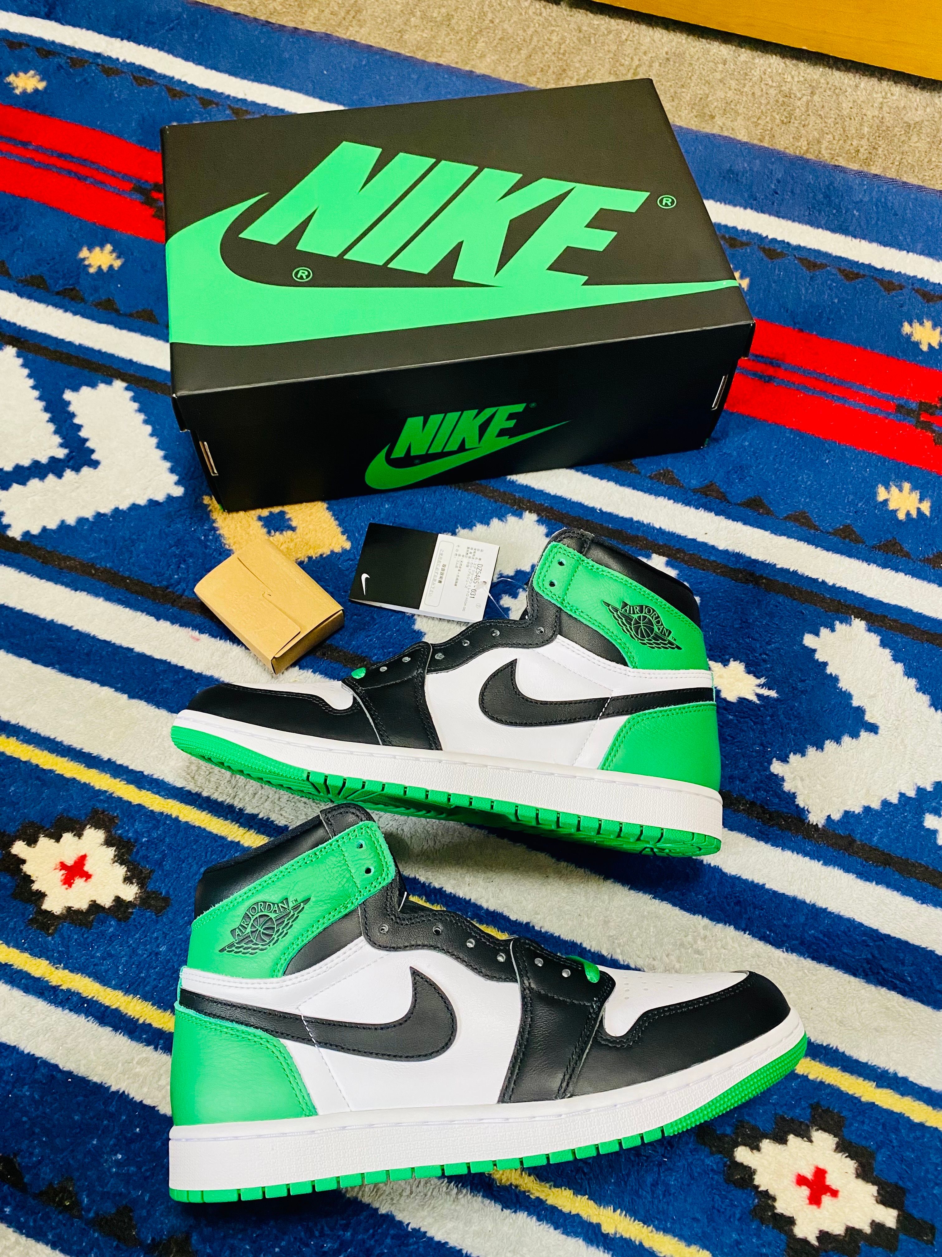 Nike Air Jordan 1 Retro High OG "Celtics/Black and Lucky Green" (2023)