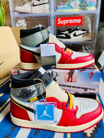 UNION × Nike Air Jordan 1 Retro High OG "Chicago/Shadow"