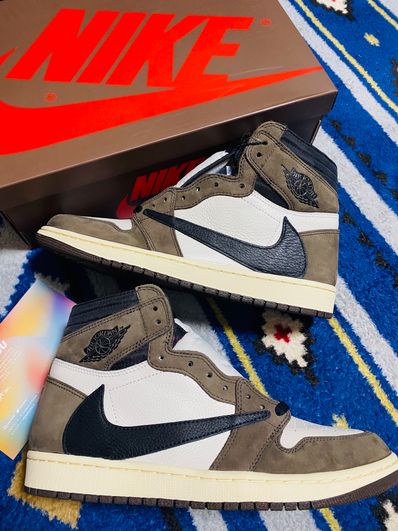 Travis Scott × Nike Air Jordan 1 Retro High OG TS SP