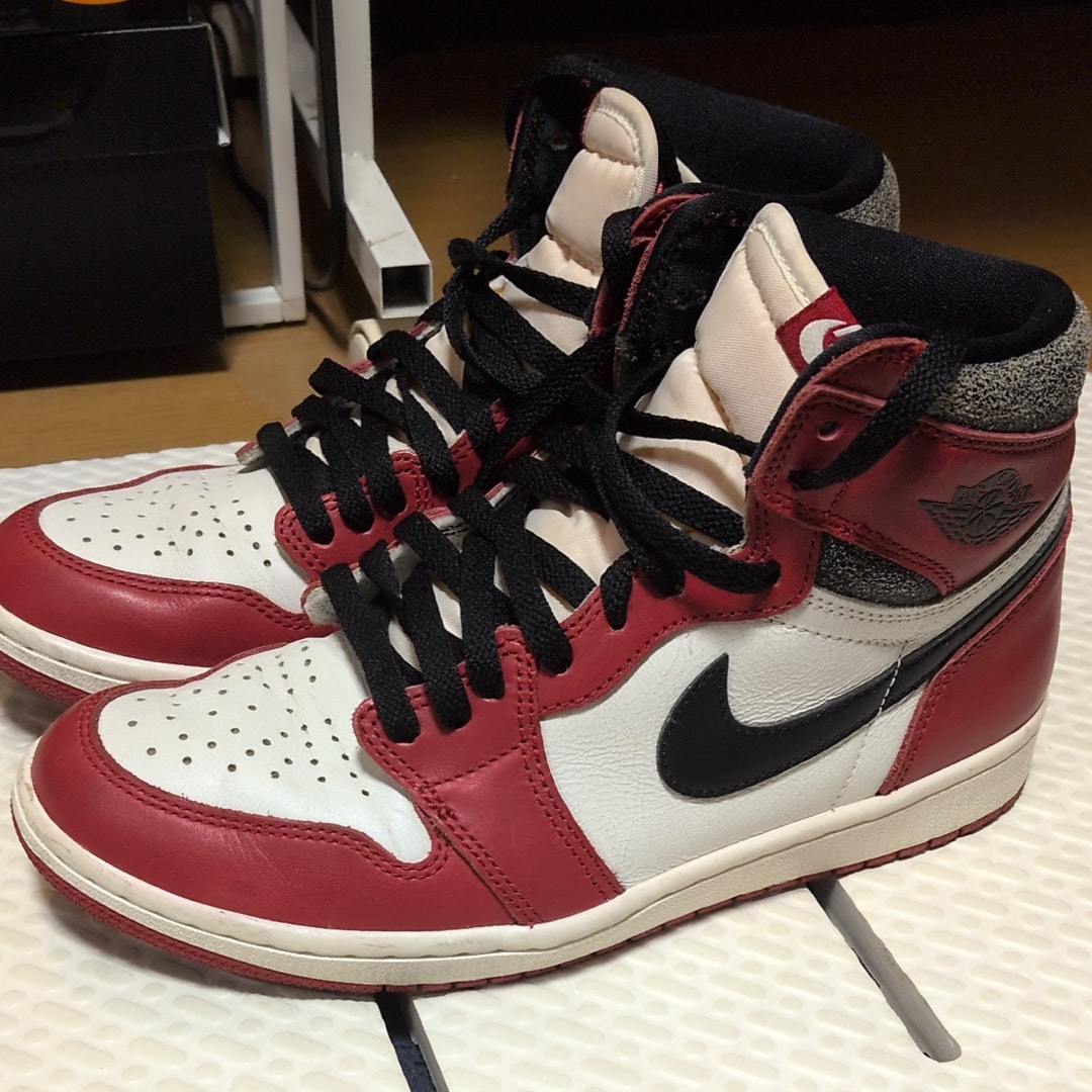 Nike Air Jordan 1 High OG "Lost & Found/Chicago"