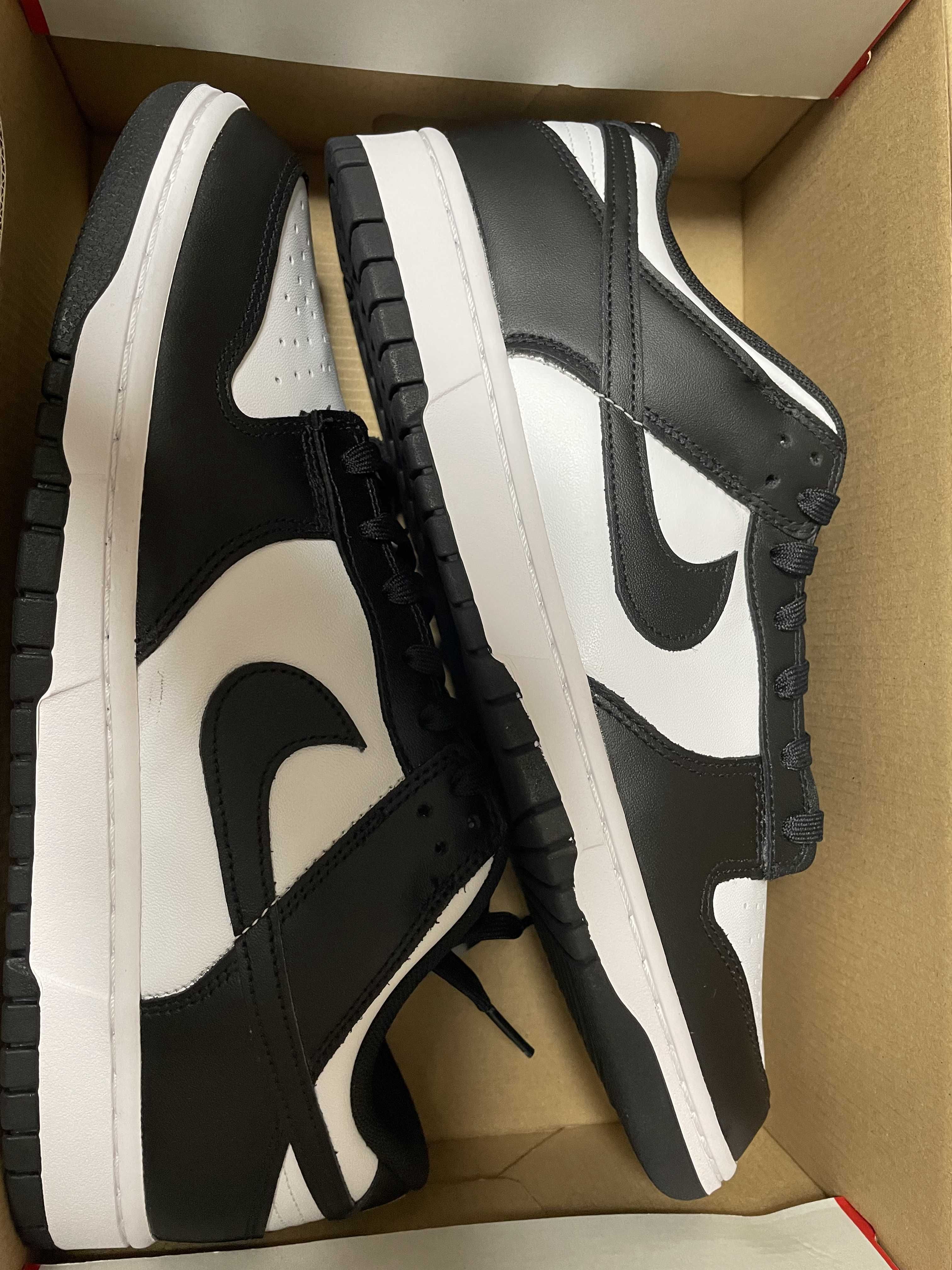 Nike Dunk Low Retro "Panda/White/Black"