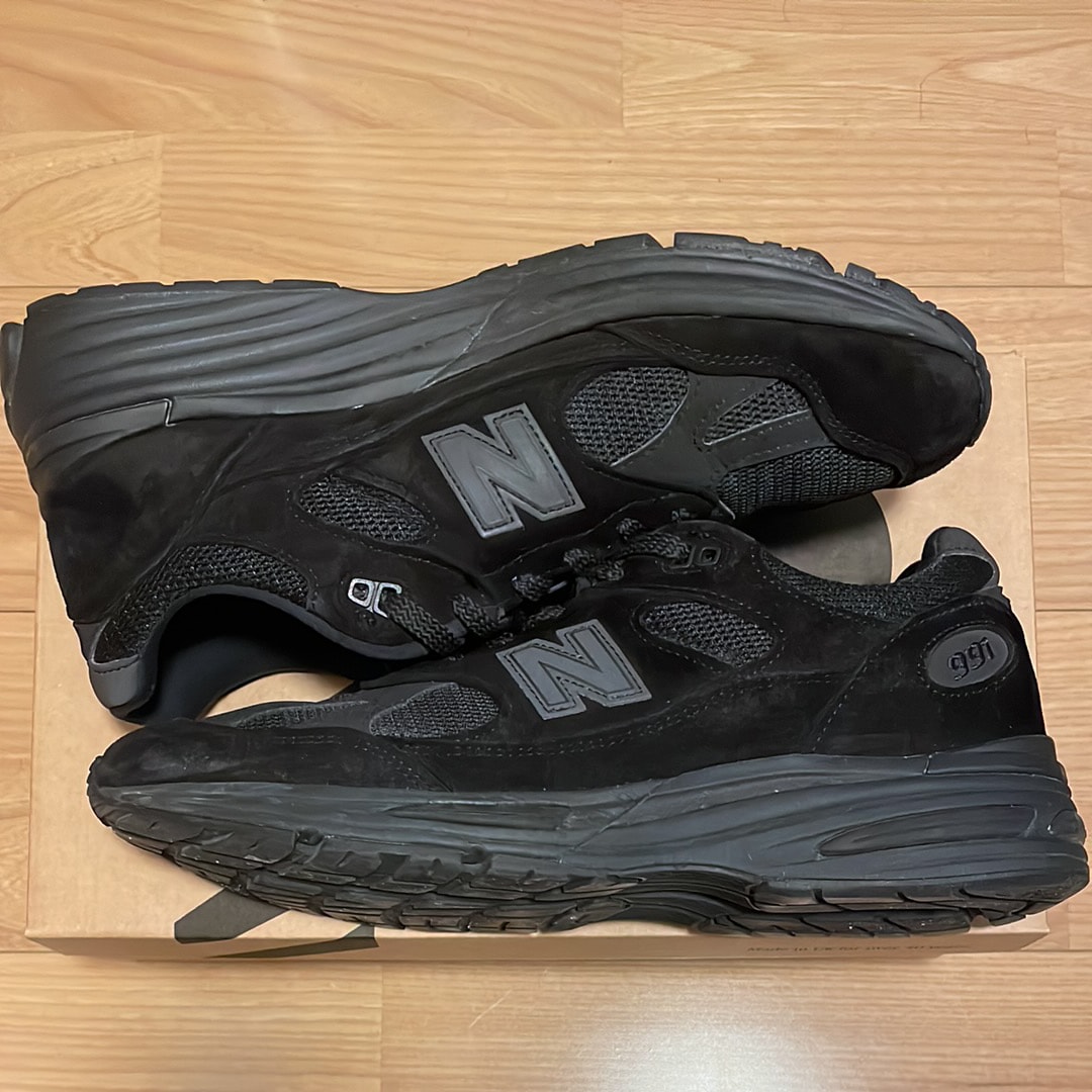 New Balance 991V2 "Triple Black"
