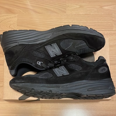 New Balance 991V2 "Triple Black"