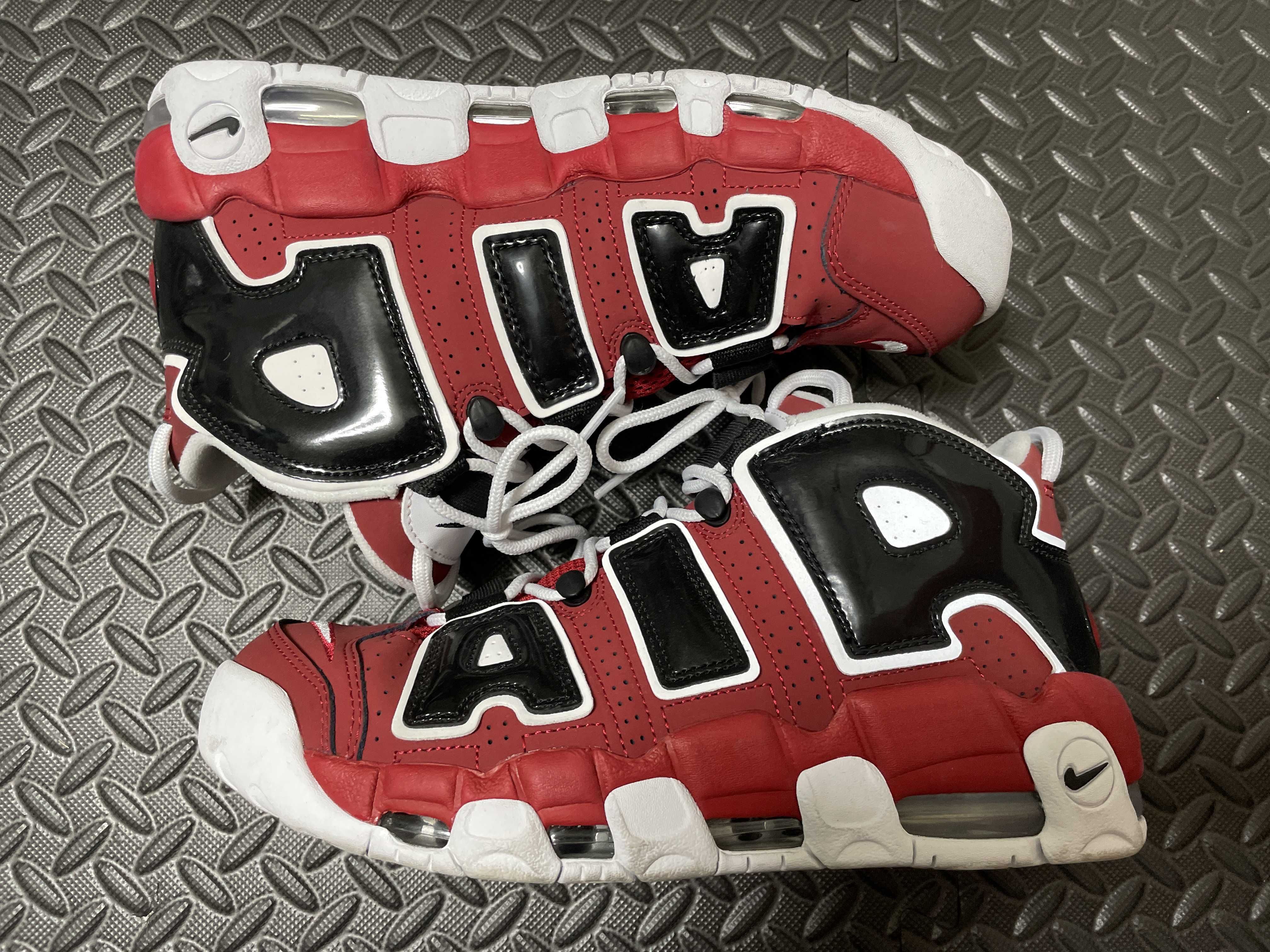 Nike Air More Uptempo ’96 "Black and Varsity Red" (2021)