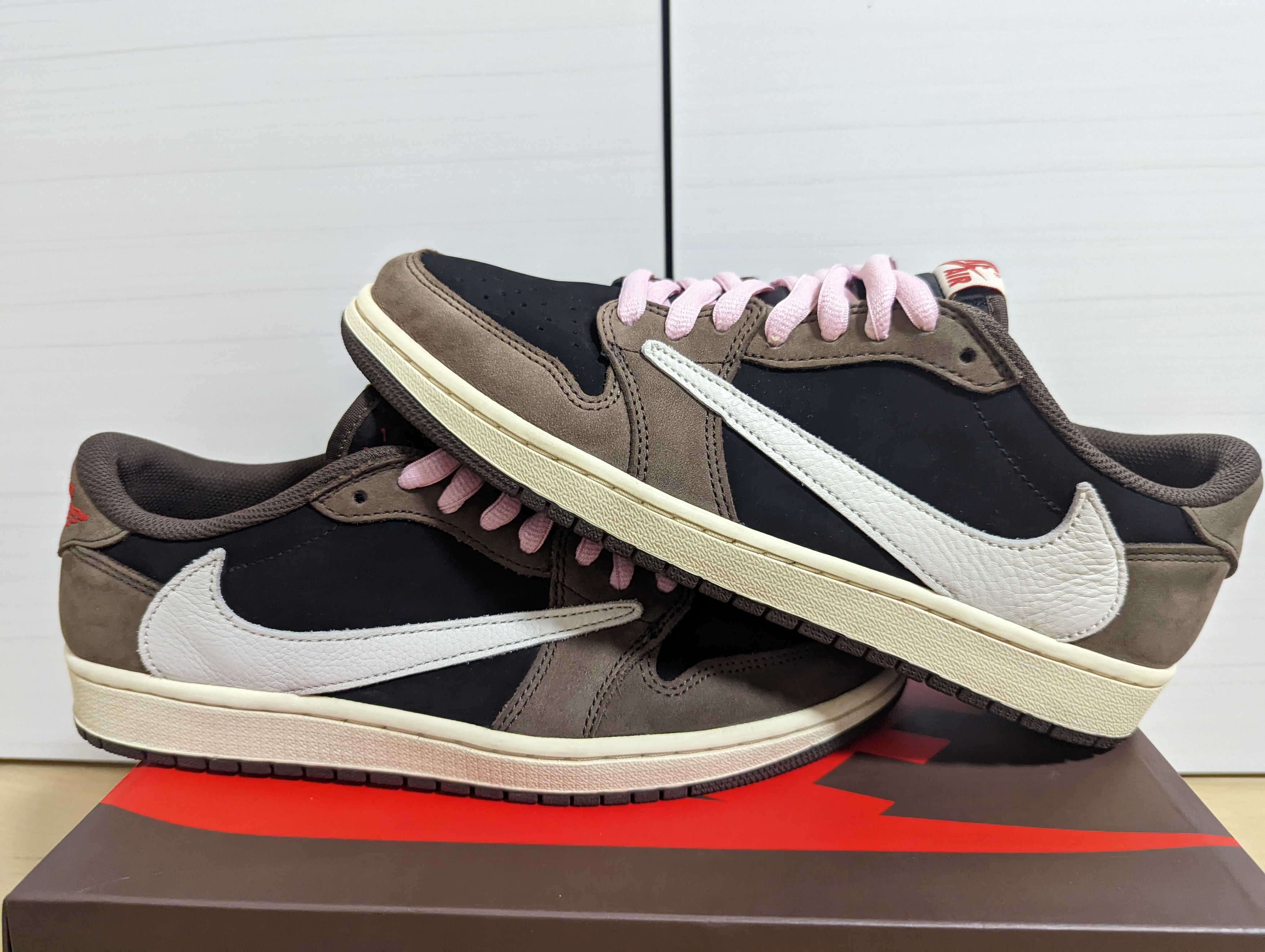 Travis Scott × Nike Air Jordan 1 Low OG SP-T  "Black/Dark Mocha"