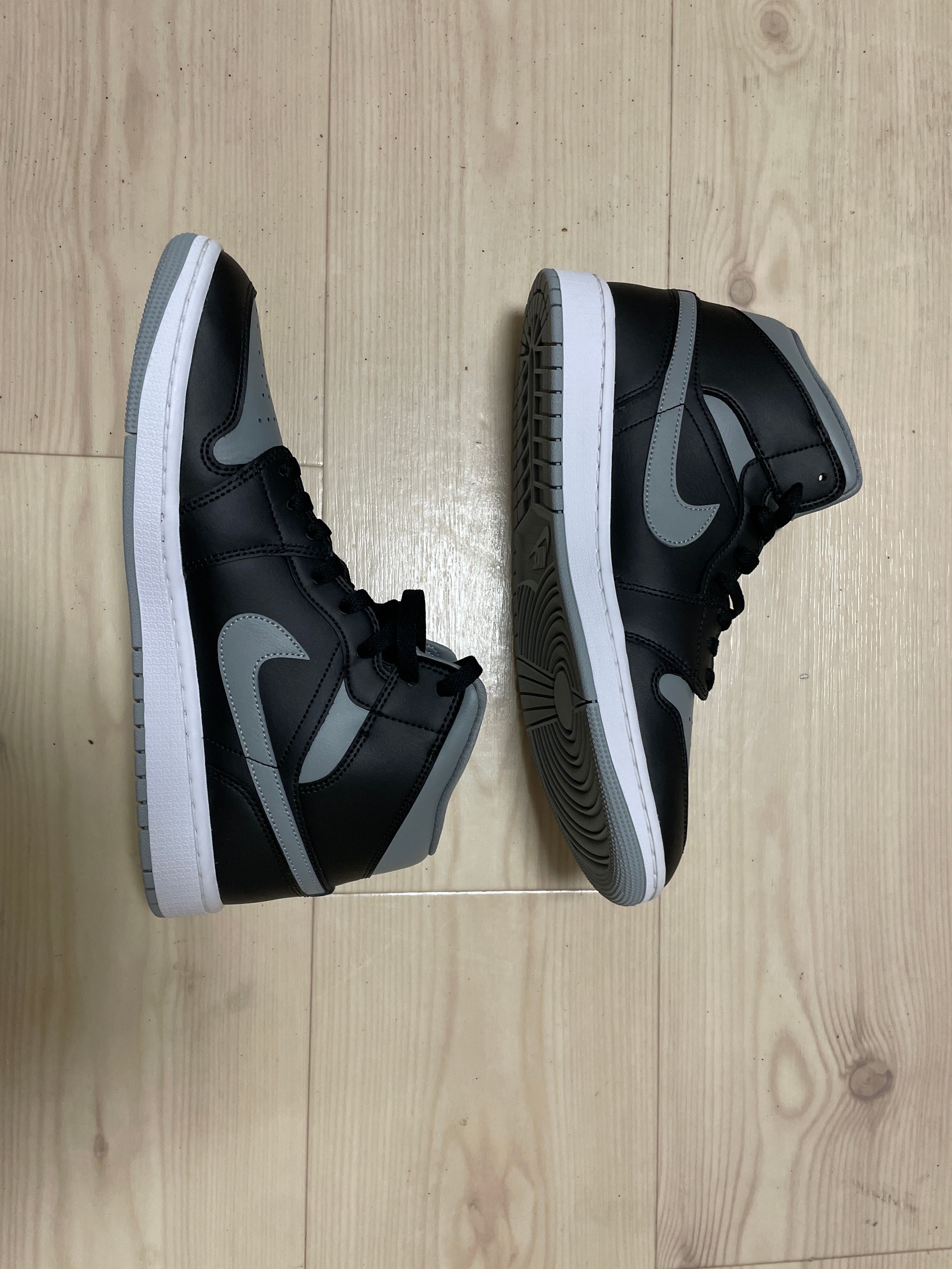 Nike Women's Air Jordan 1 Mid "Shadow"