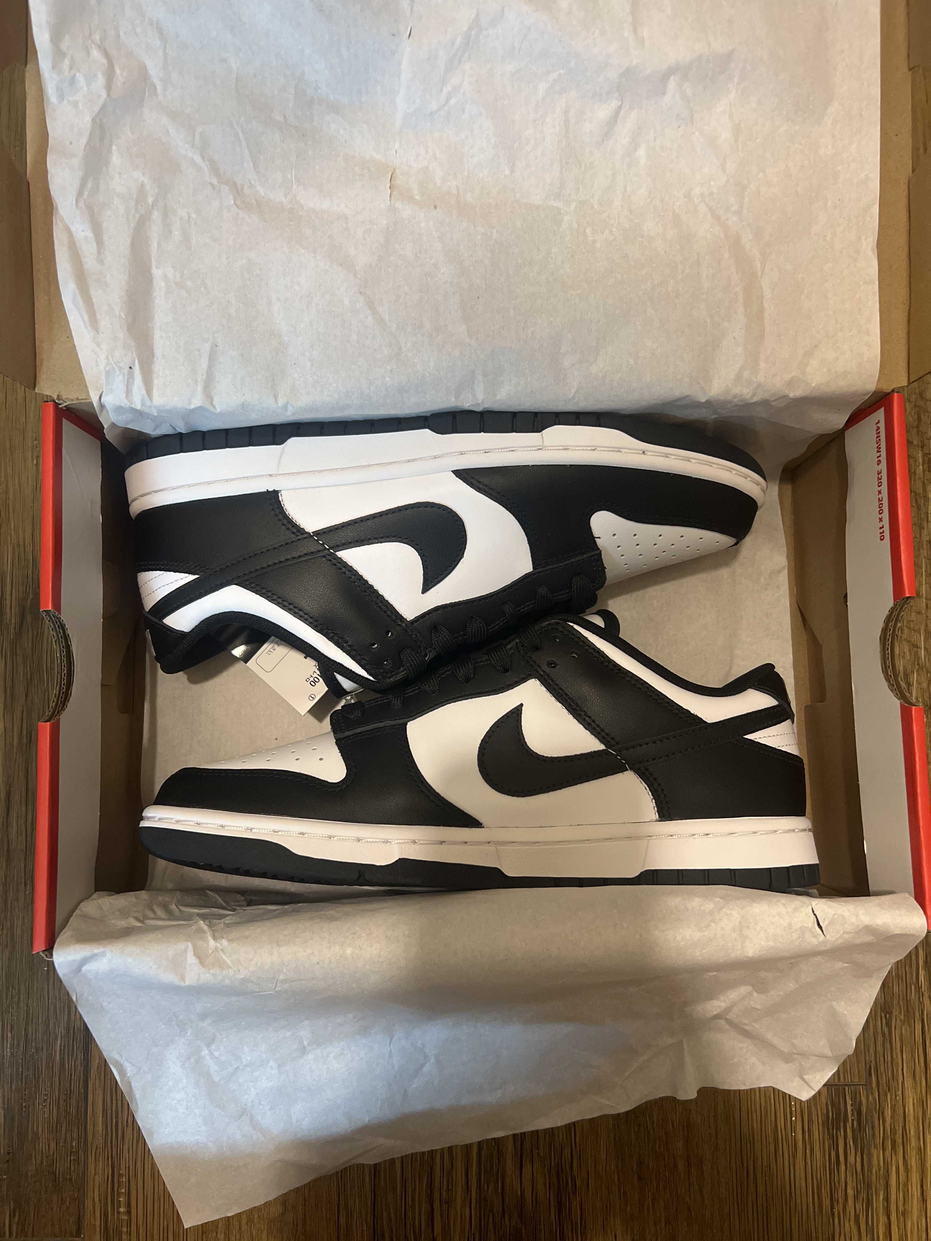 Nike Dunk Low Retro "Panda/White/Black"