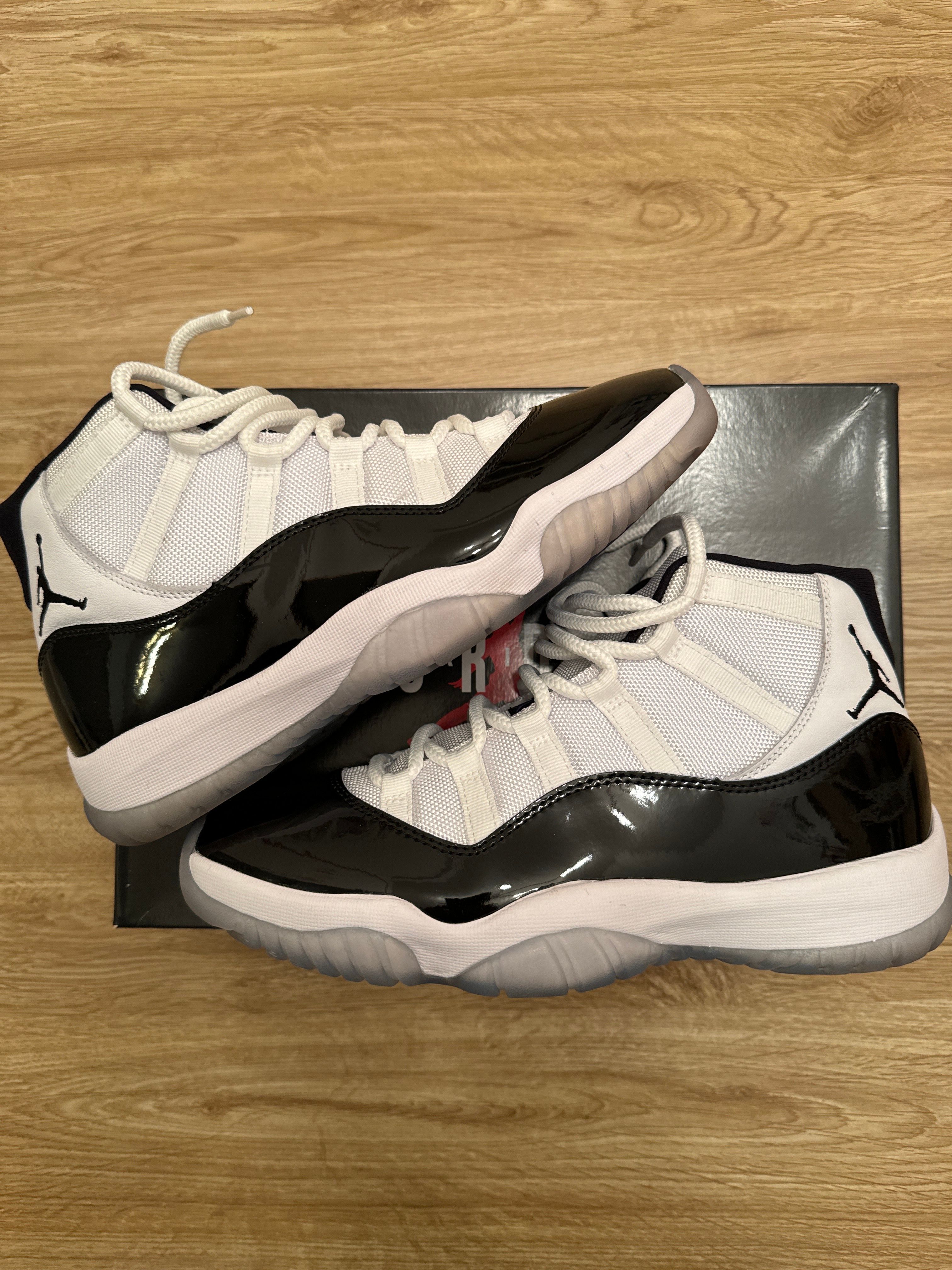 Nike Air Jordan 11 Retro "Concord" (2018)