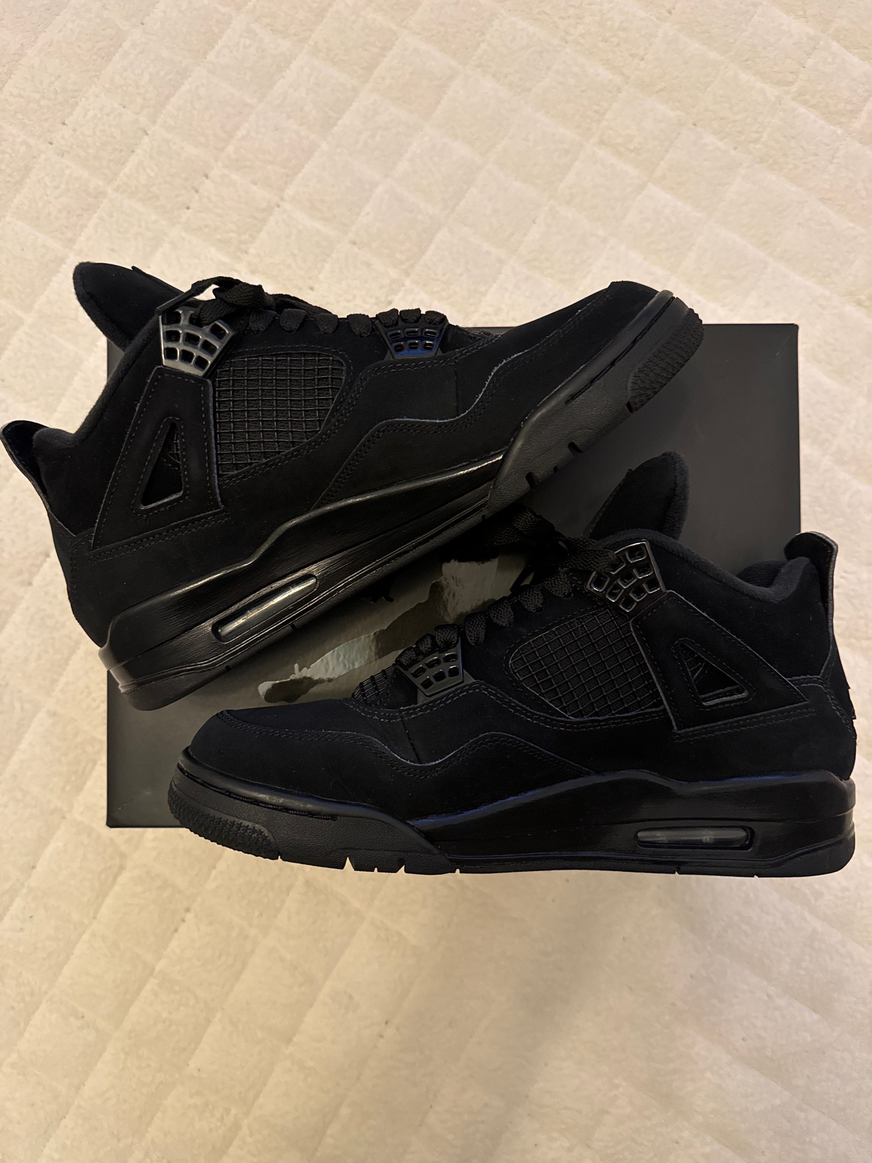 Nike Air Jordan 4 "Black Cat"