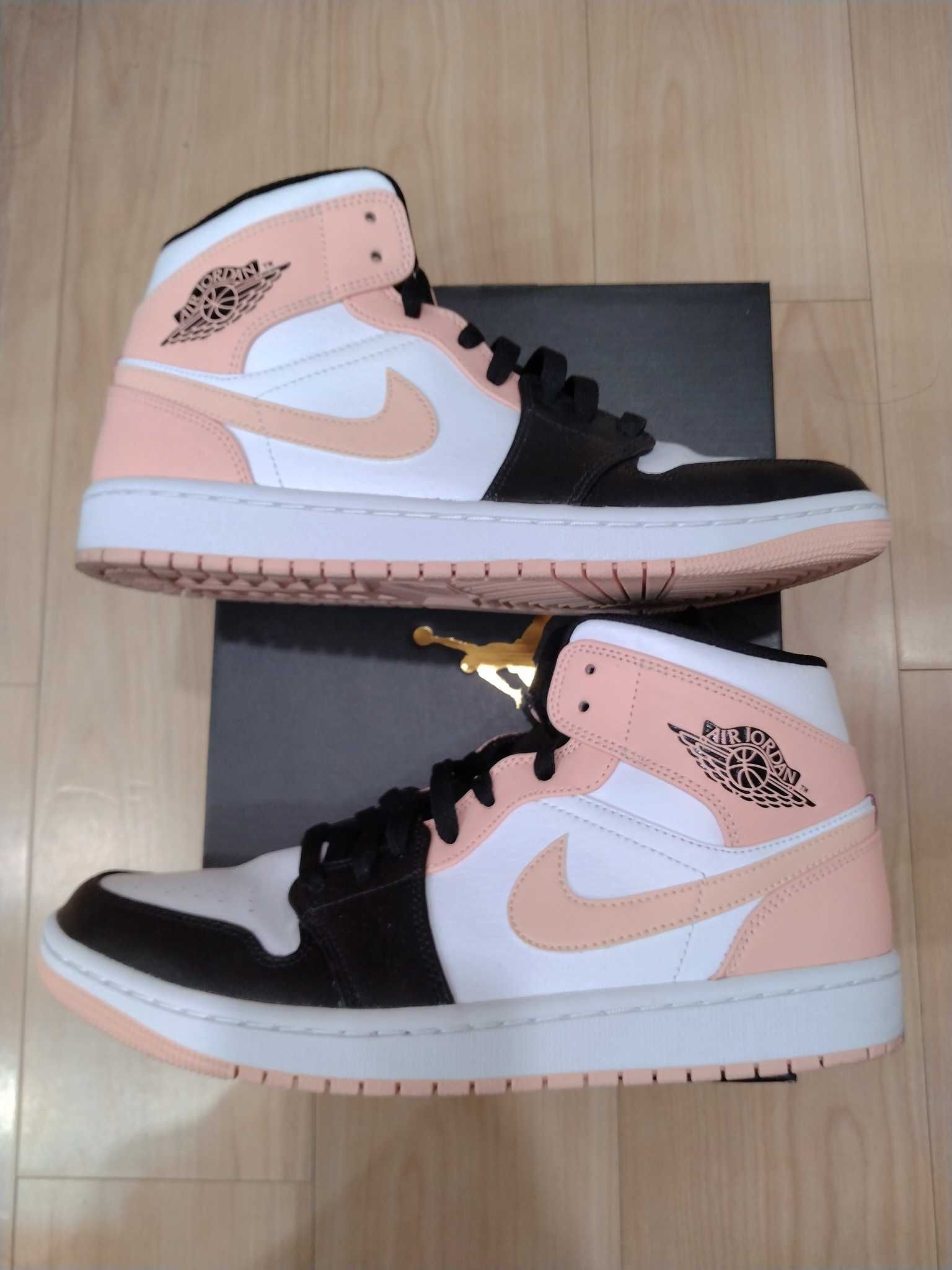 NIKE AIR JORDAN 1 MID "WHITE/BLACK/CRIMSON TINT"