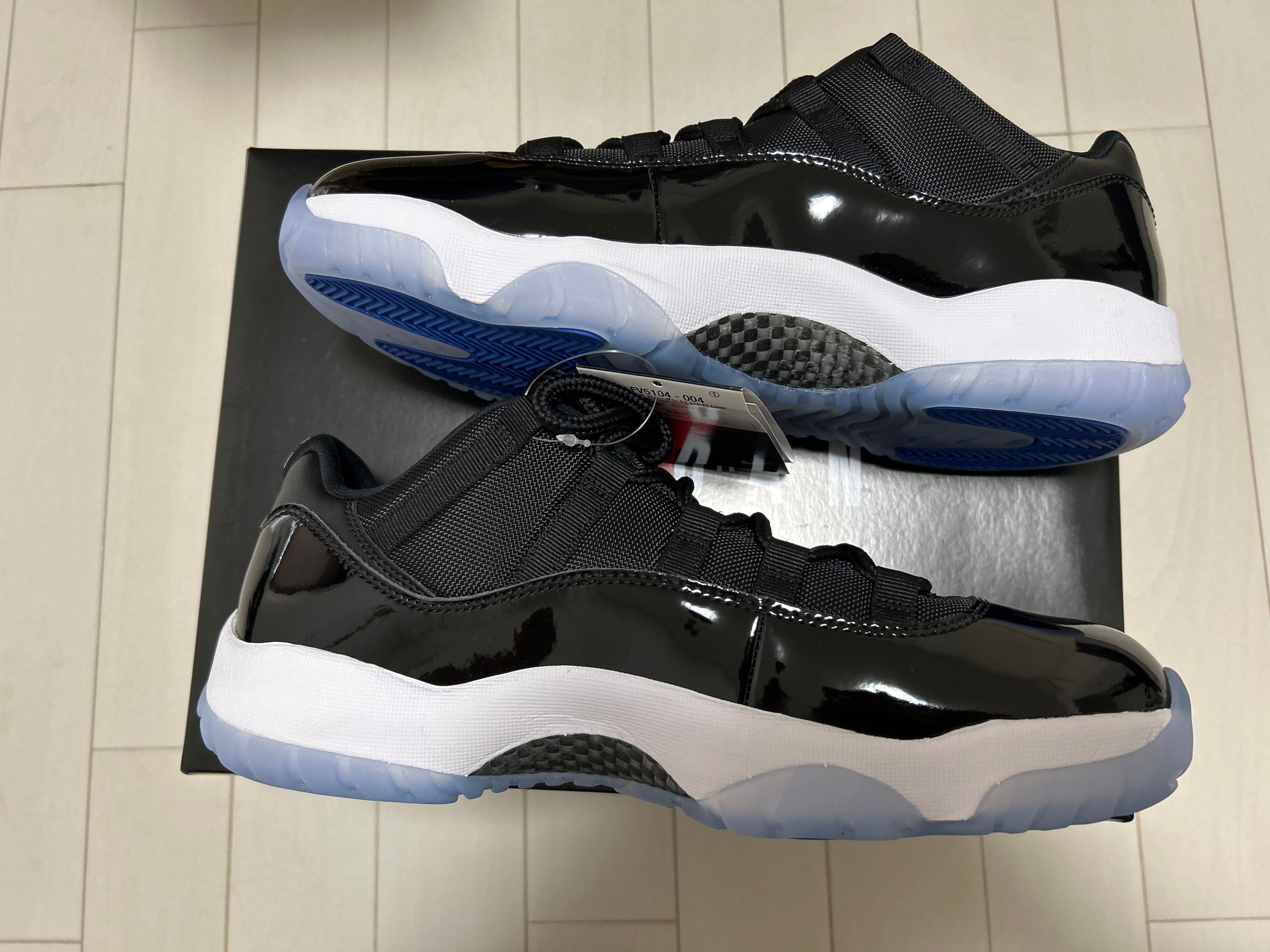 Nike Air Jordan 11 Retro Low "Black and Varsity Royal/Space Jam"