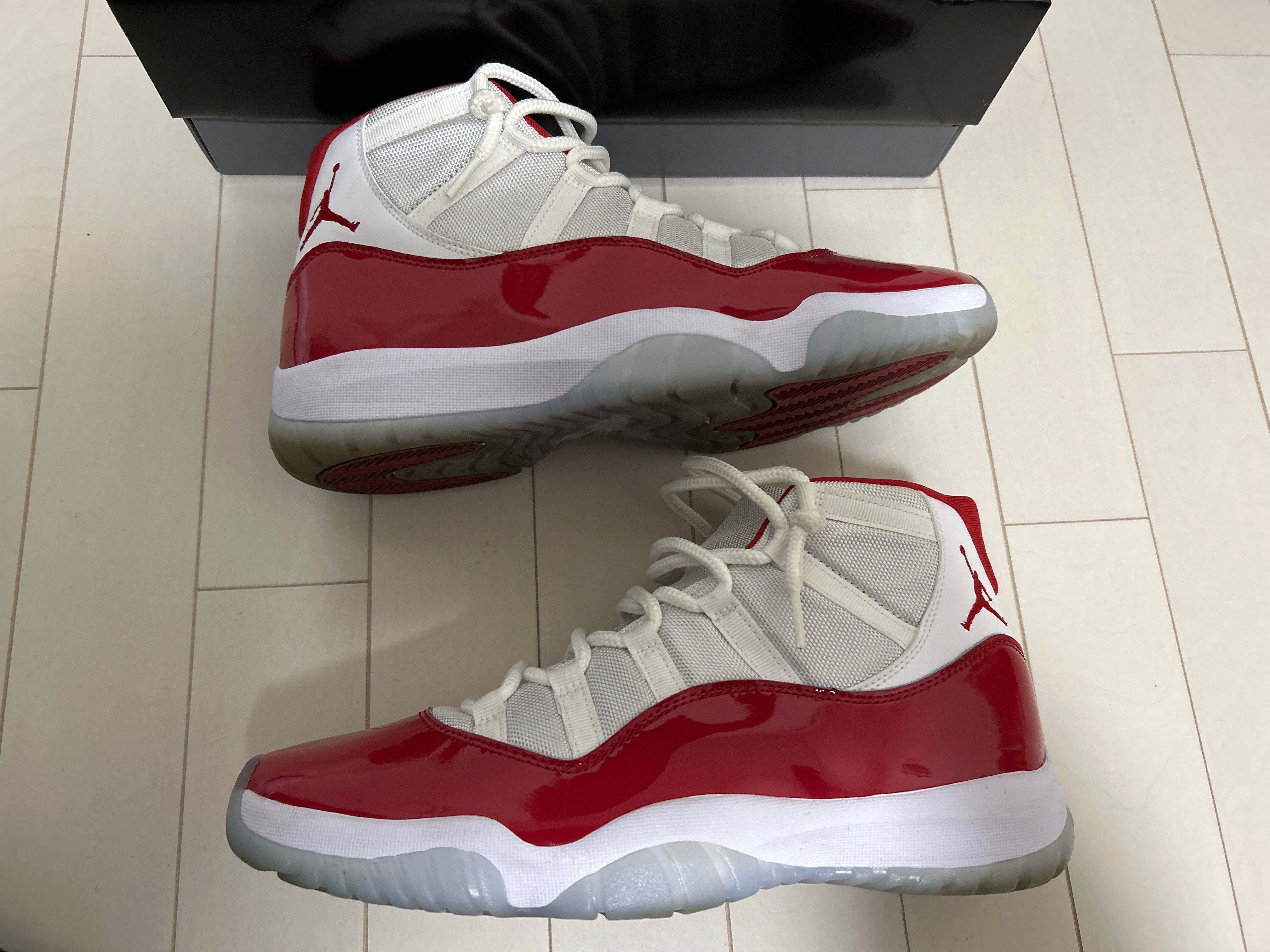 Nike Air Jordan 11 "Varsity Red"