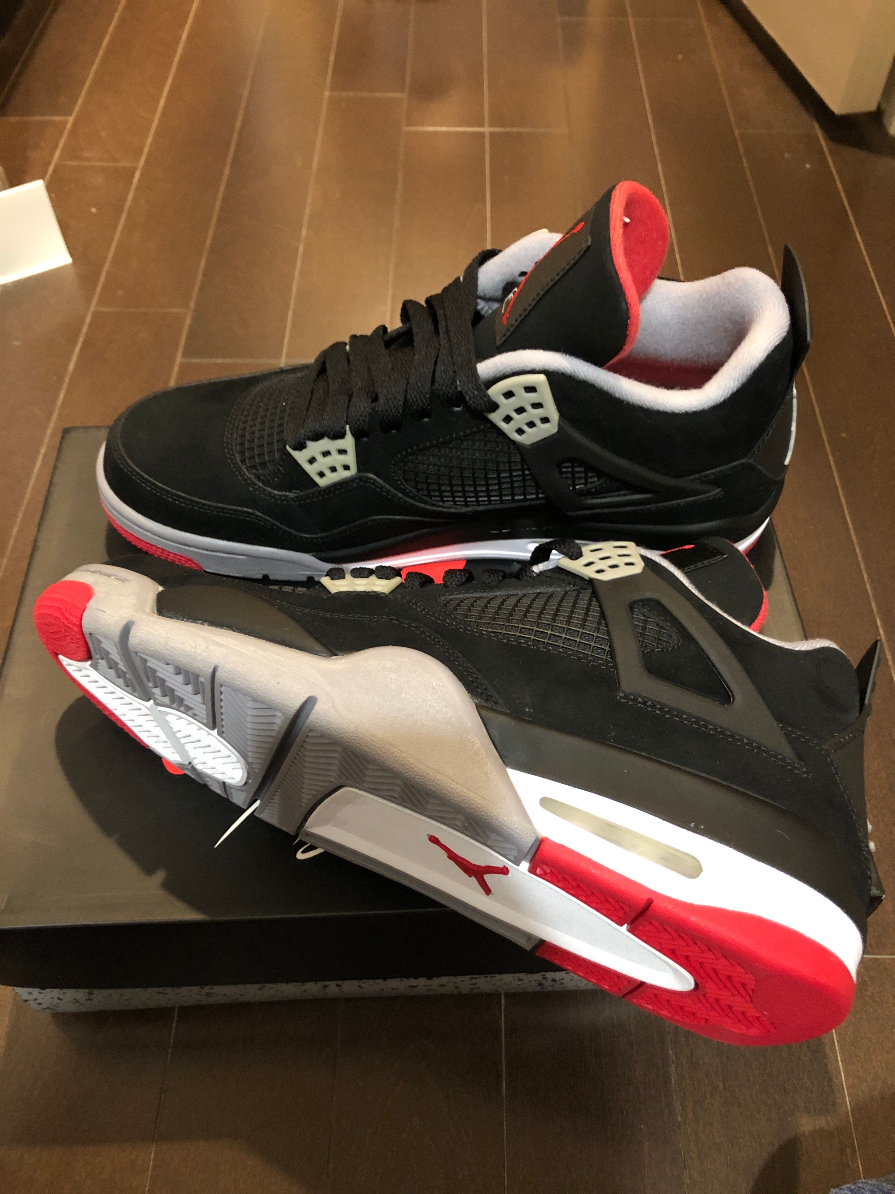 Nike Air Jordan 4 Retro "Black/Cement Grey/Fire Red" (2012)