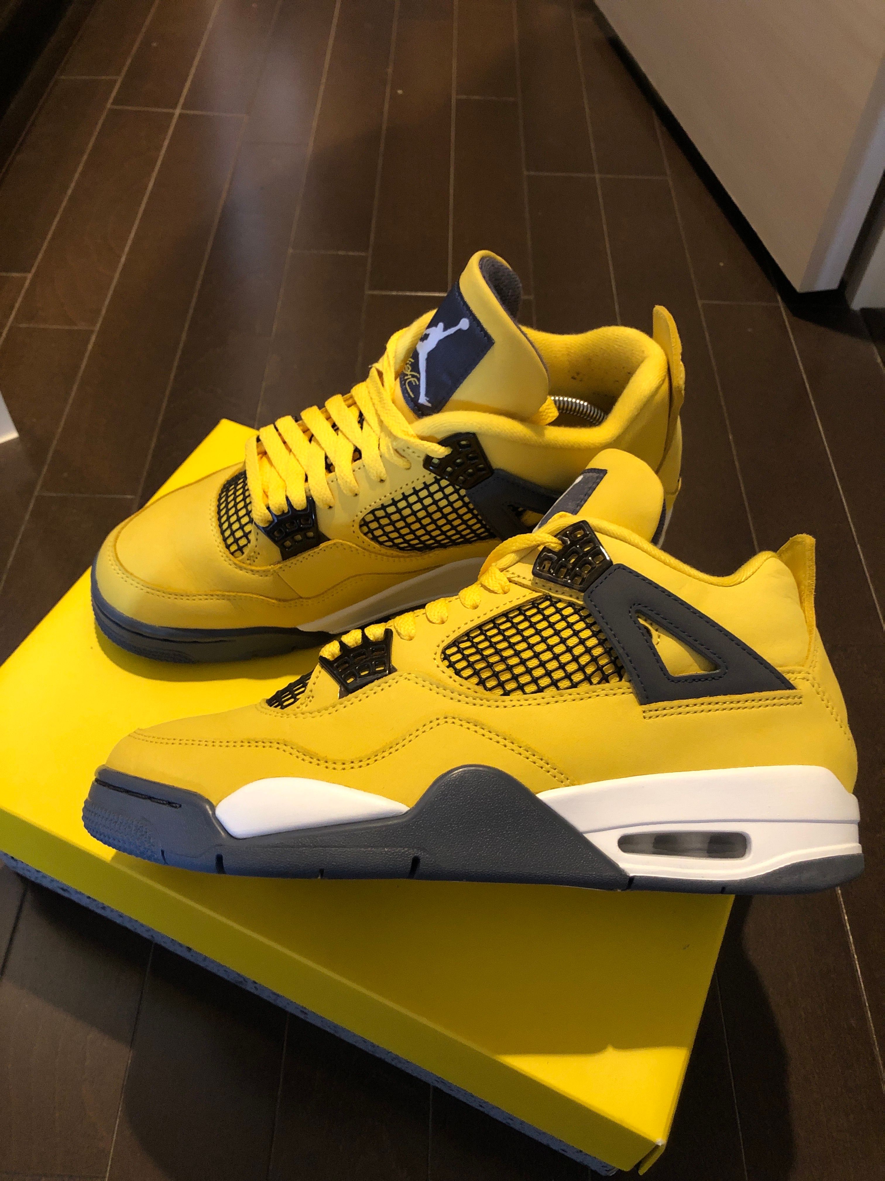 Nike Air Jordan 4 "Tour Yellow"