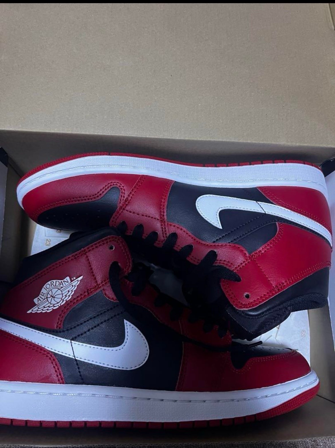 Nike Air Jordan 1 Mid "Gym Red/Black"