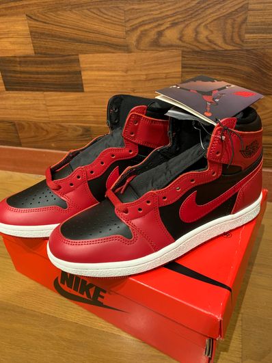 Nike Air Jordan 1 High ’85 "Varsity Red"