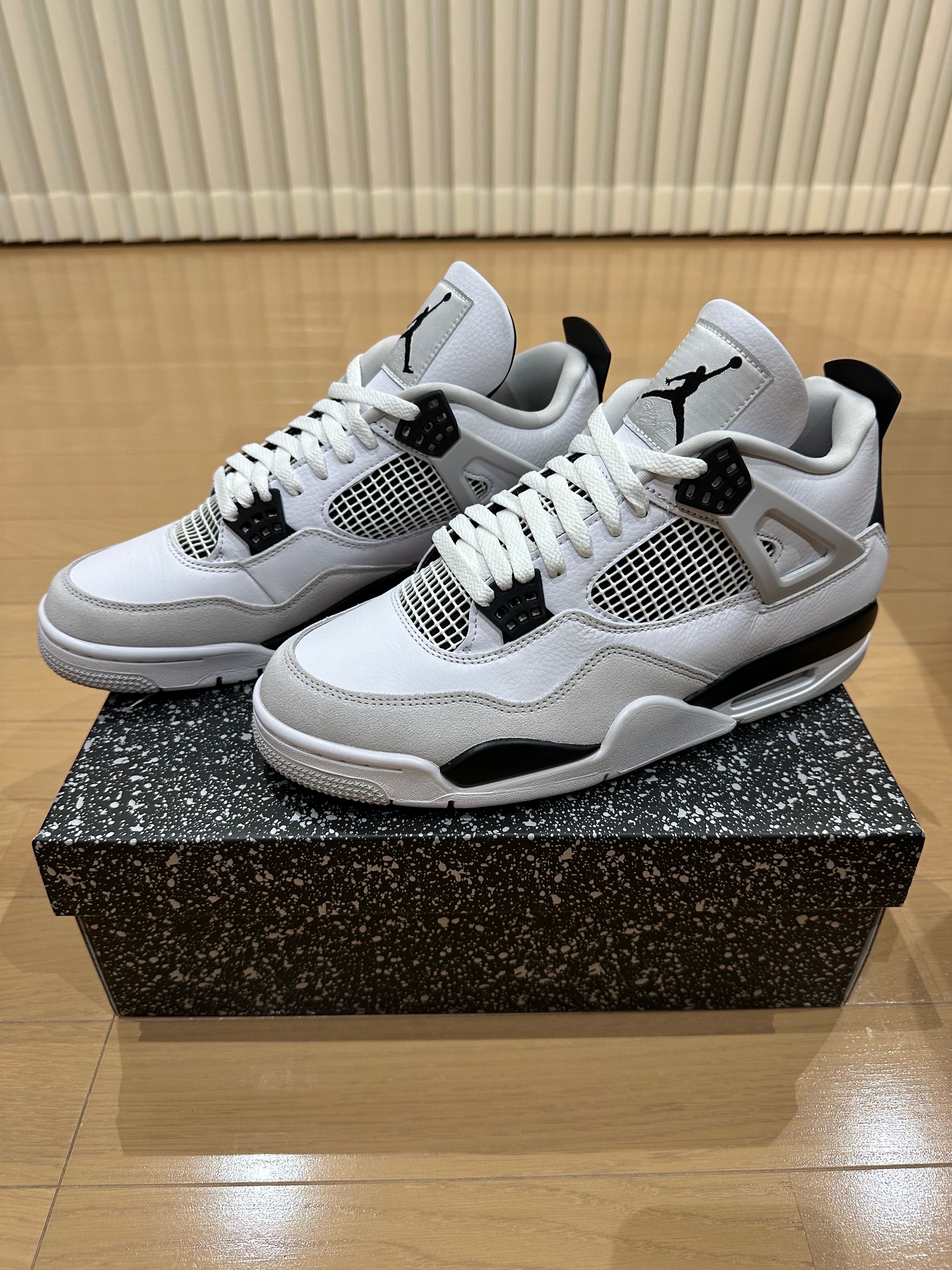 Nike Air Jordan 4 "Military Black"