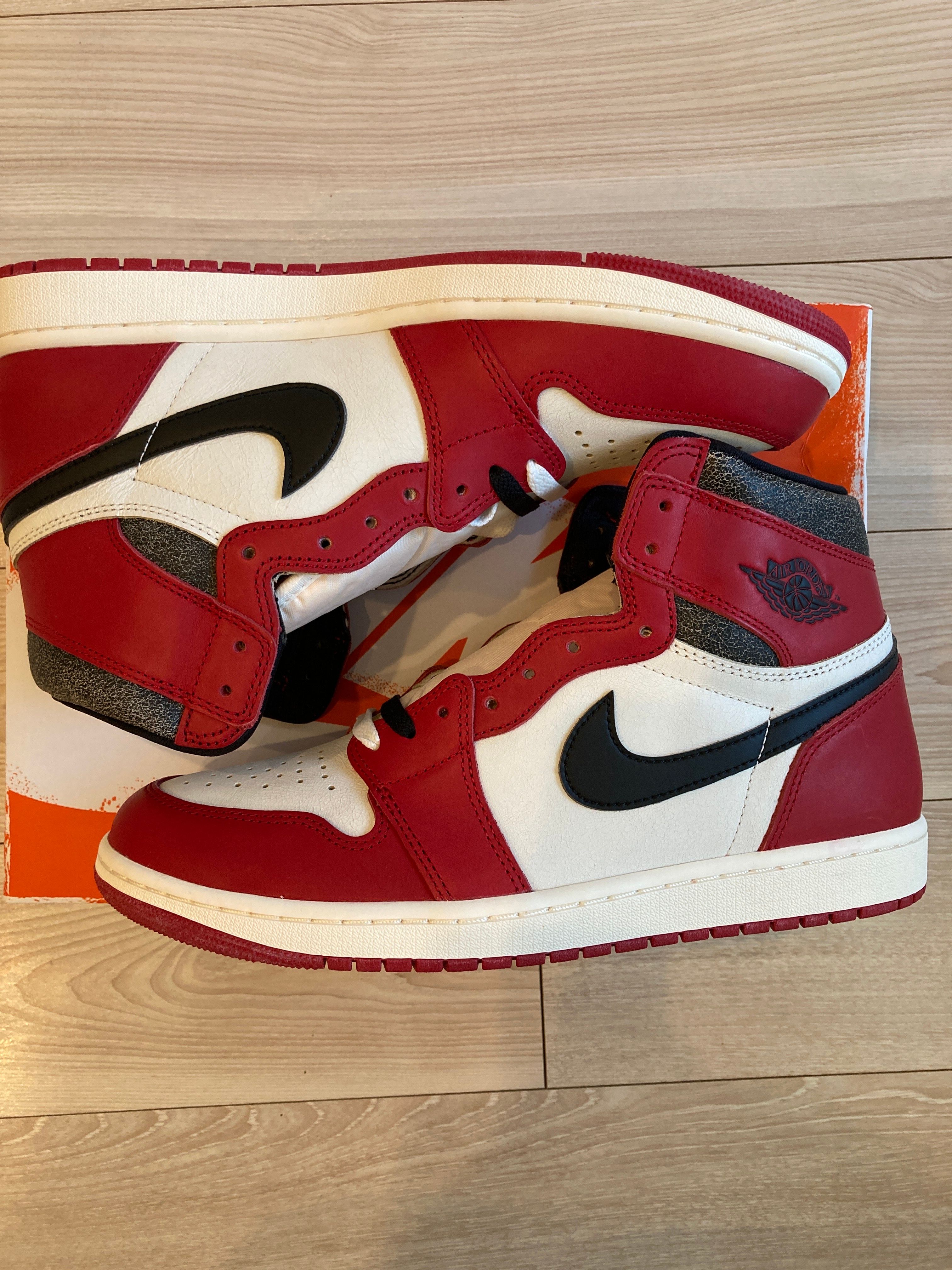 Nike Air Jordan 1 High OG "Lost & Found/Chicago"