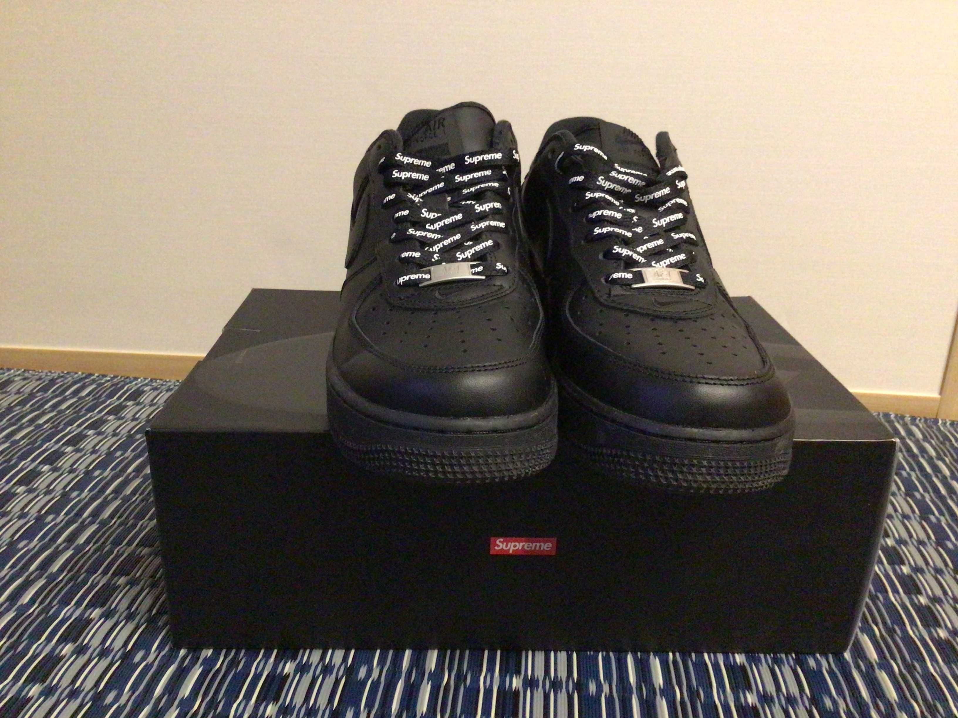 Supreme × Nike Air Force 1 Low "Black"