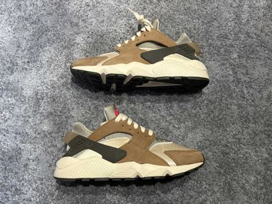 Stussy × Nike Air Huarache "Desert Oak"