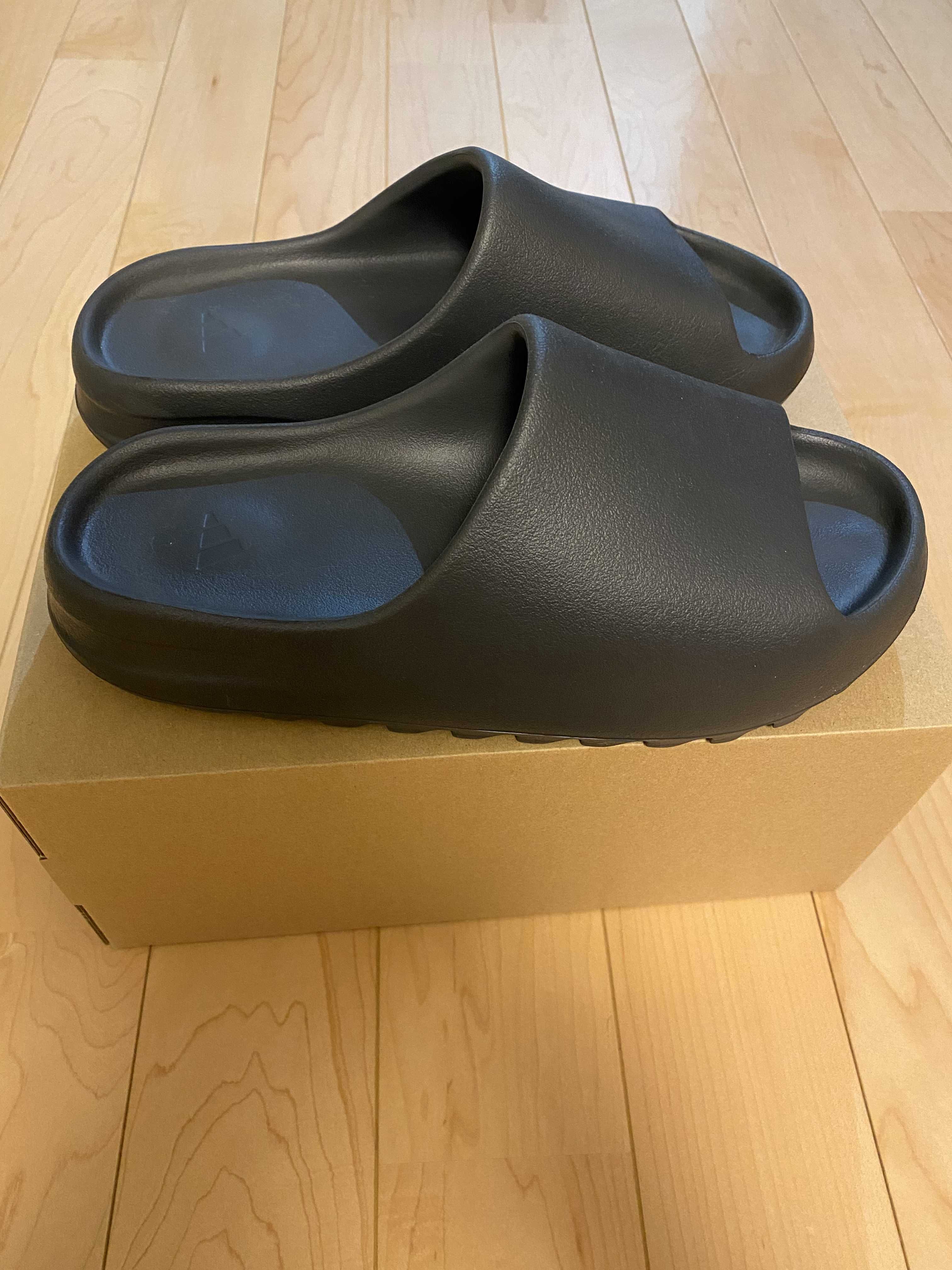 adidas YEEZY Slide "Onyx"