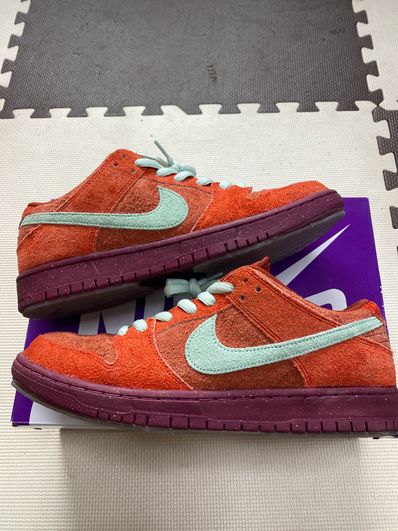 Nike SB Dunk Low Pro PRM "Mystic Red and Rosewood"