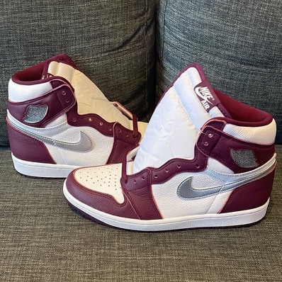 Nike Air Jordan 1 High OG "Bordeaux"