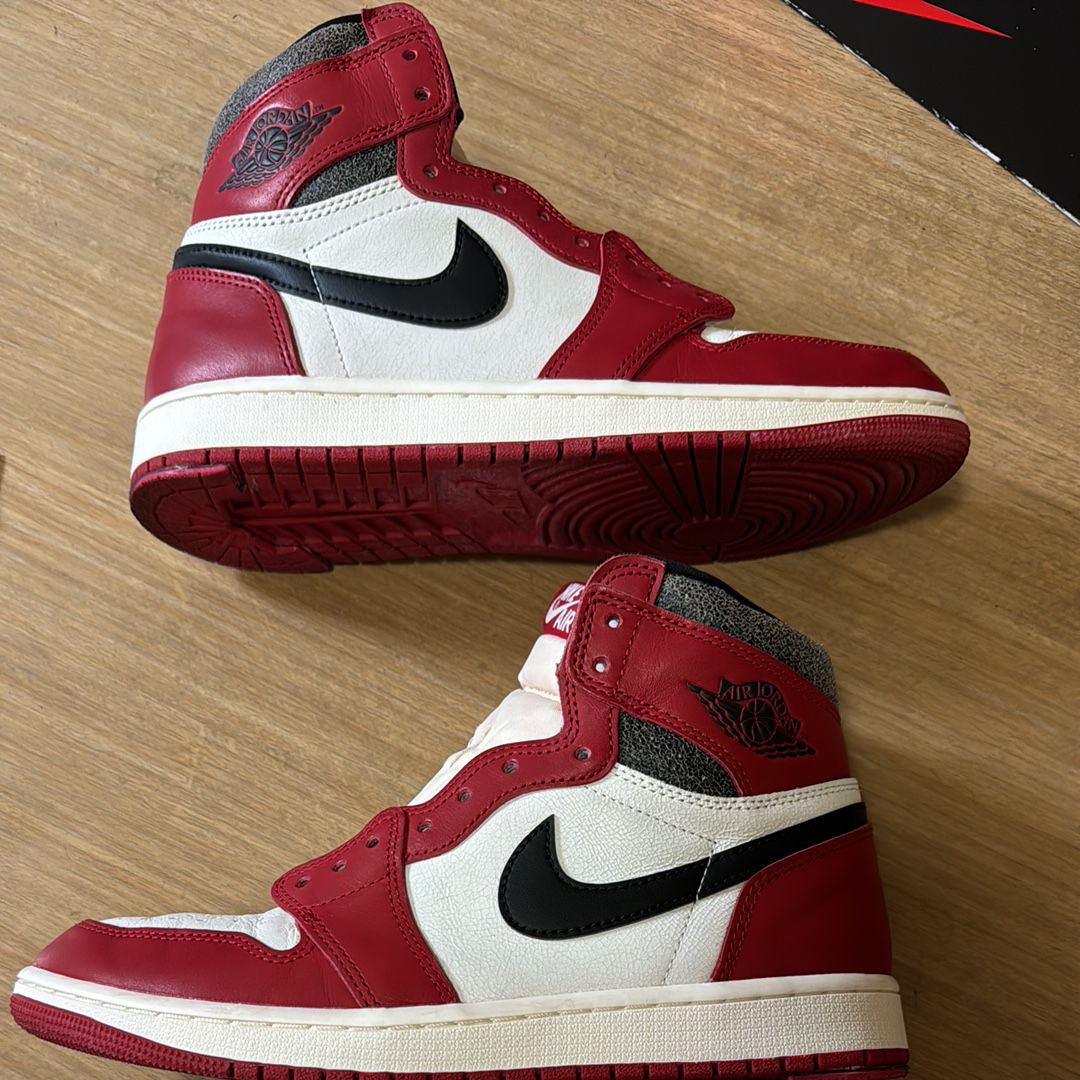 Nike Air Jordan 1 High OG "Lost & Found/Chicago"