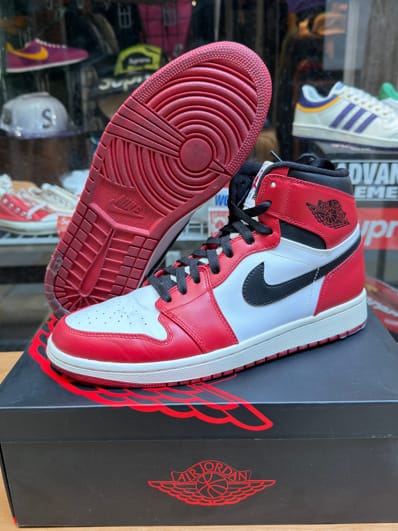 Nike Air Jordan 1 Retro High "Chicago" (2013)