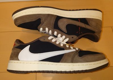 Travis Scott × Nike Air Jordan 1 Low OG SP-T "Black/Dark Mocha"