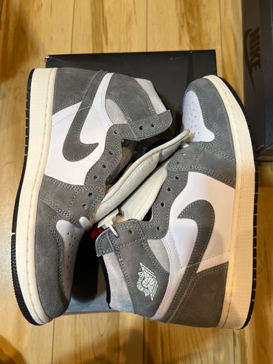 Nike Air Jordan 1 Retro High OG "Black and Smoke Grey"