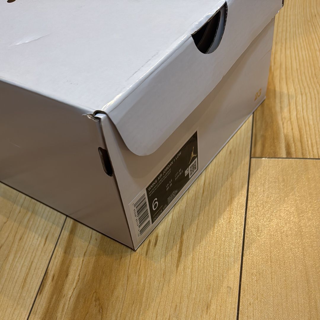 Nike Women's Air Jordan 1 Low "Wolf Grey"