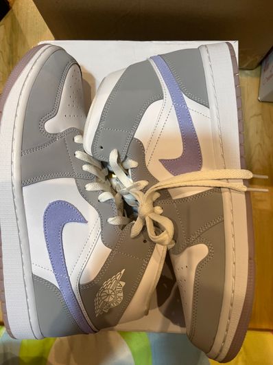 Nike Women's Air Jordan 1 Mid "Wolf Grey"