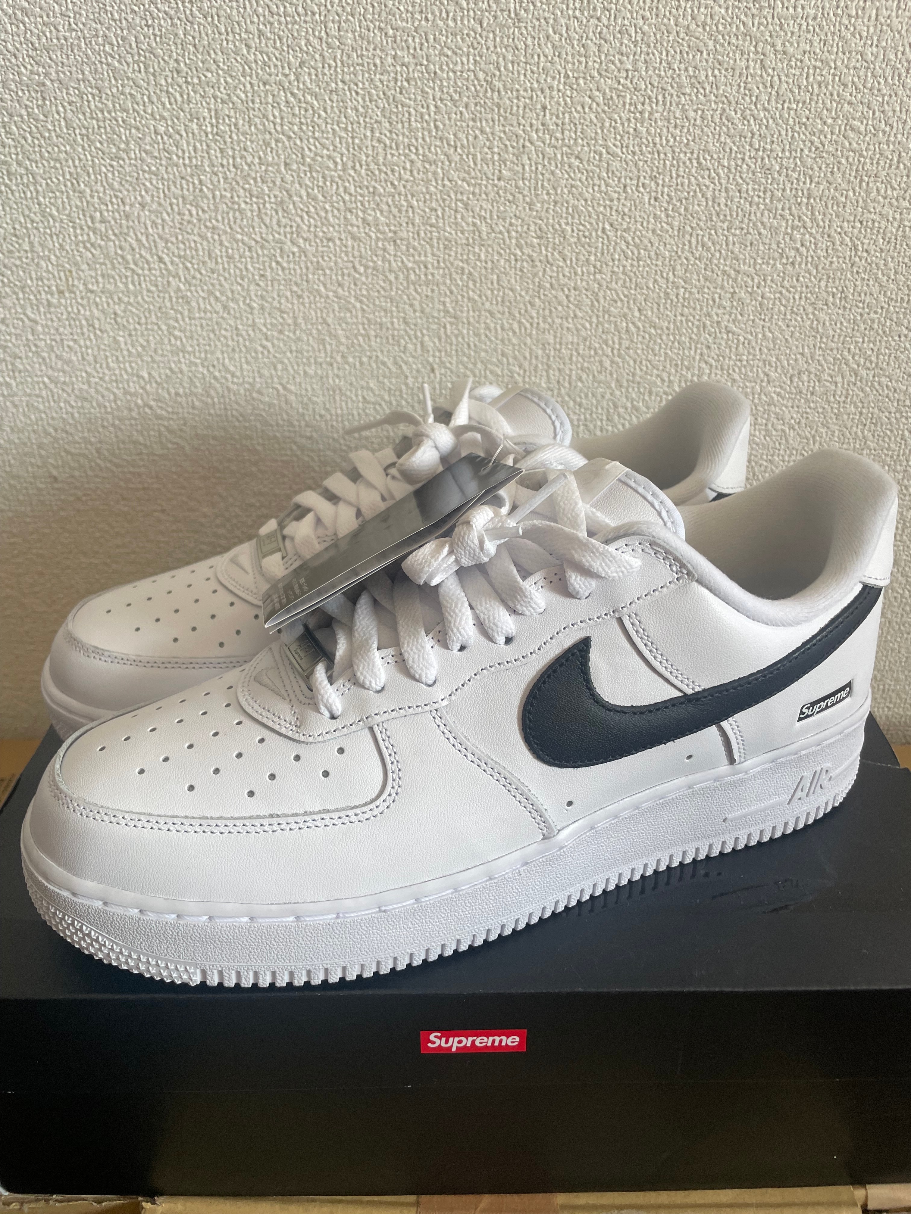 Supreme × Nike Air Force 1 Low "White/Black"