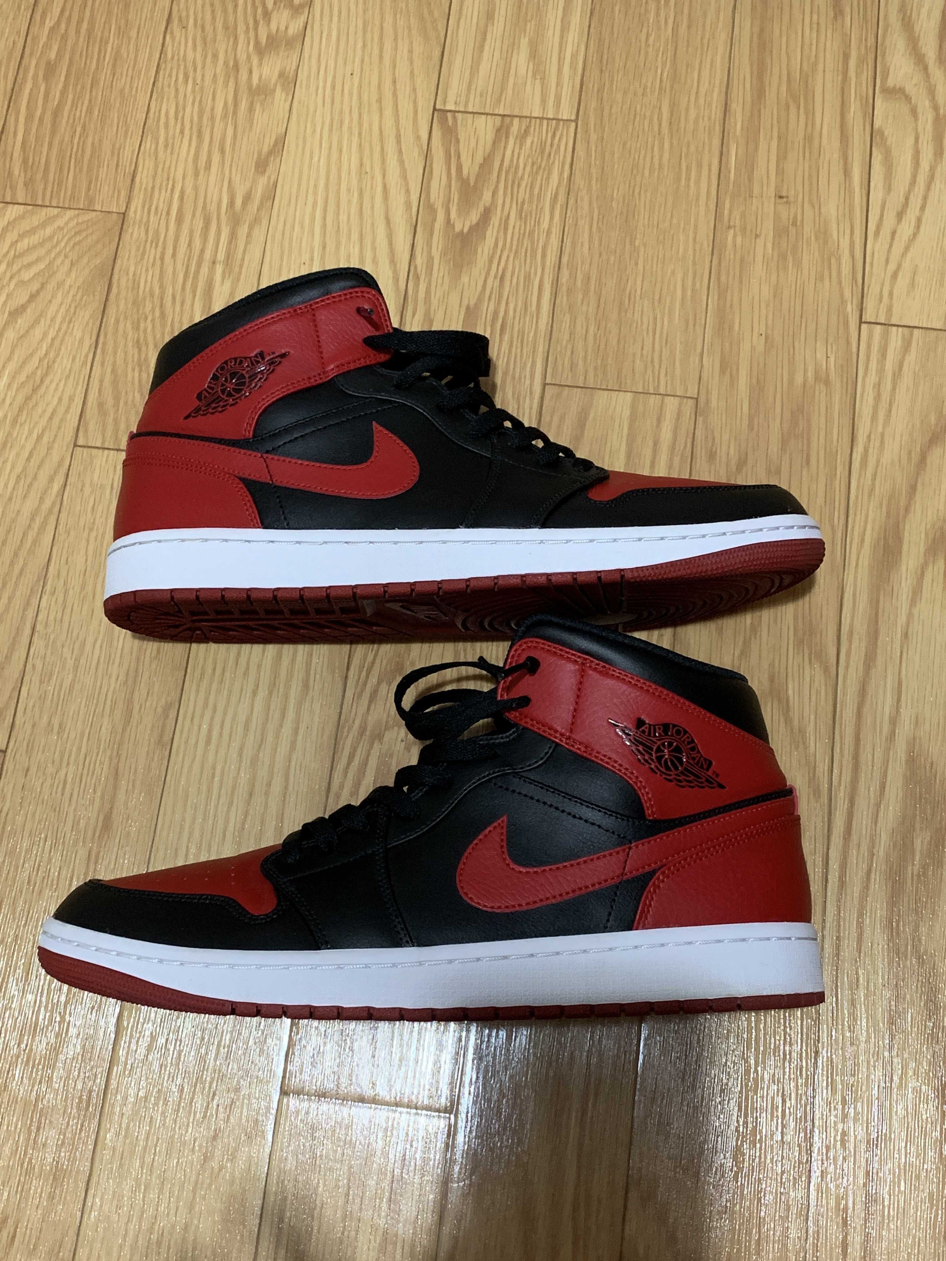 Nike Air Jordan 1 Mid "Bred"