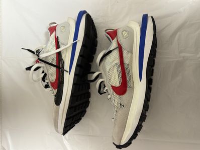 sacai × Nike Vapor Waffle "Royal Fuchsia"