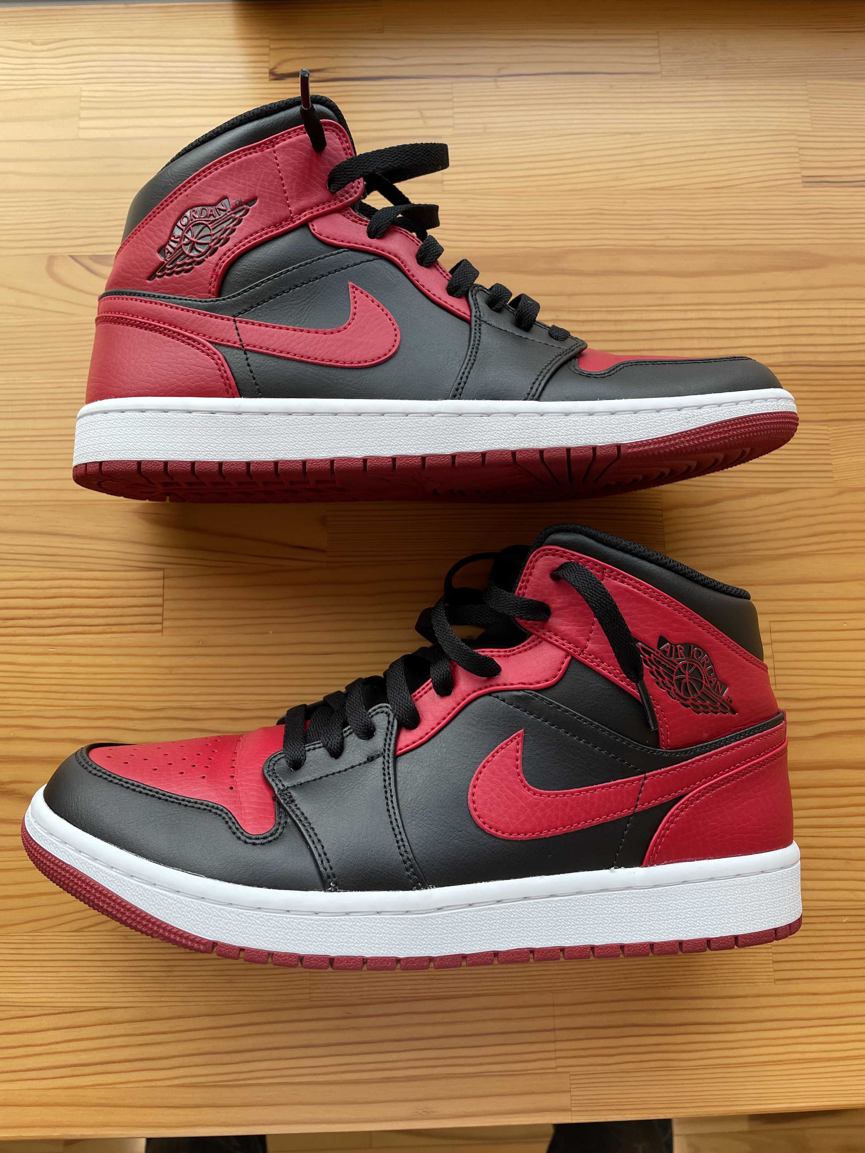 Nike Air Jordan 1 Mid "Bred"