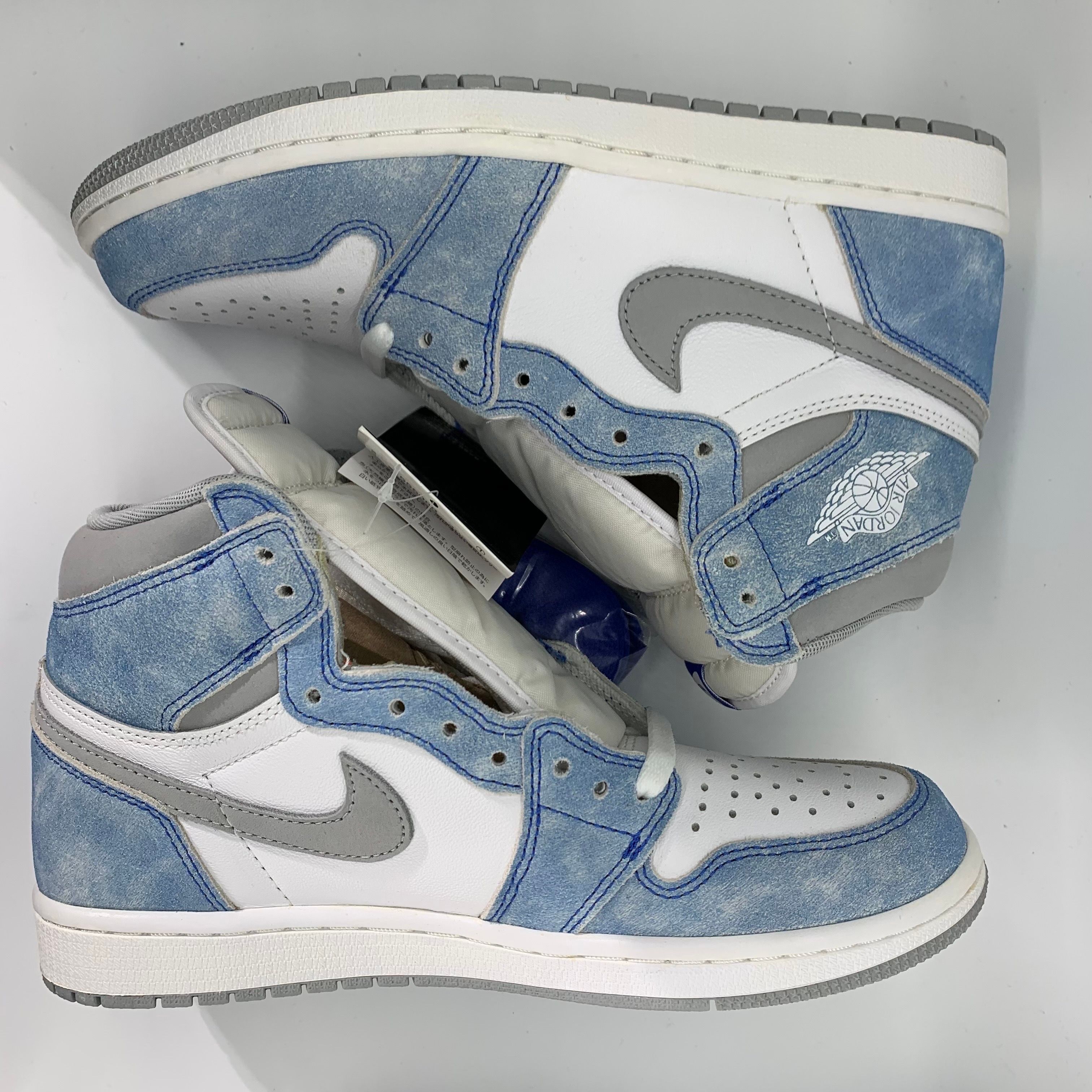 Nike Air Jordan 1 High OG "Hyper Royal"