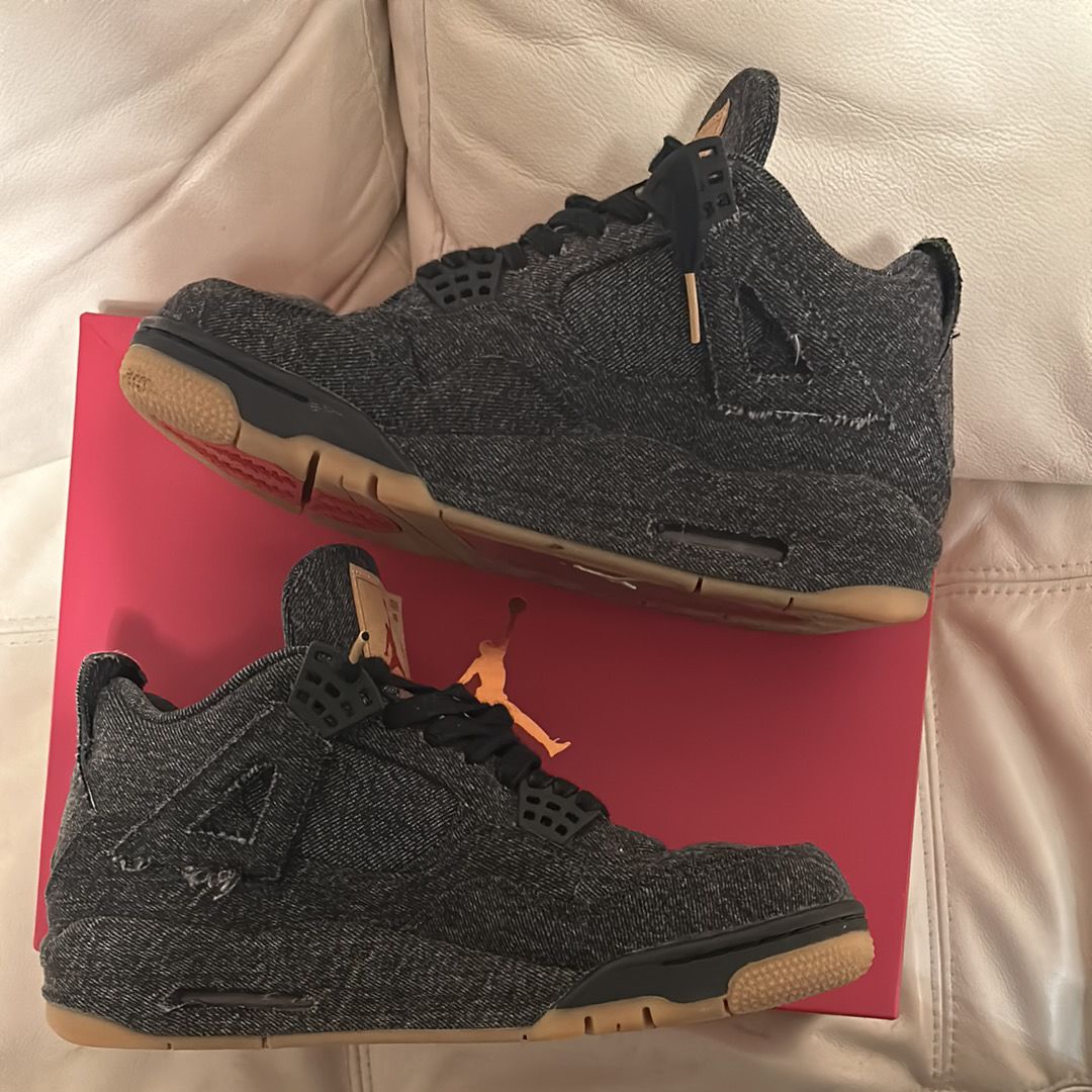 Nike × Levi's Air Jordan 4 "Black Denim" (Tag: LEVIS®)