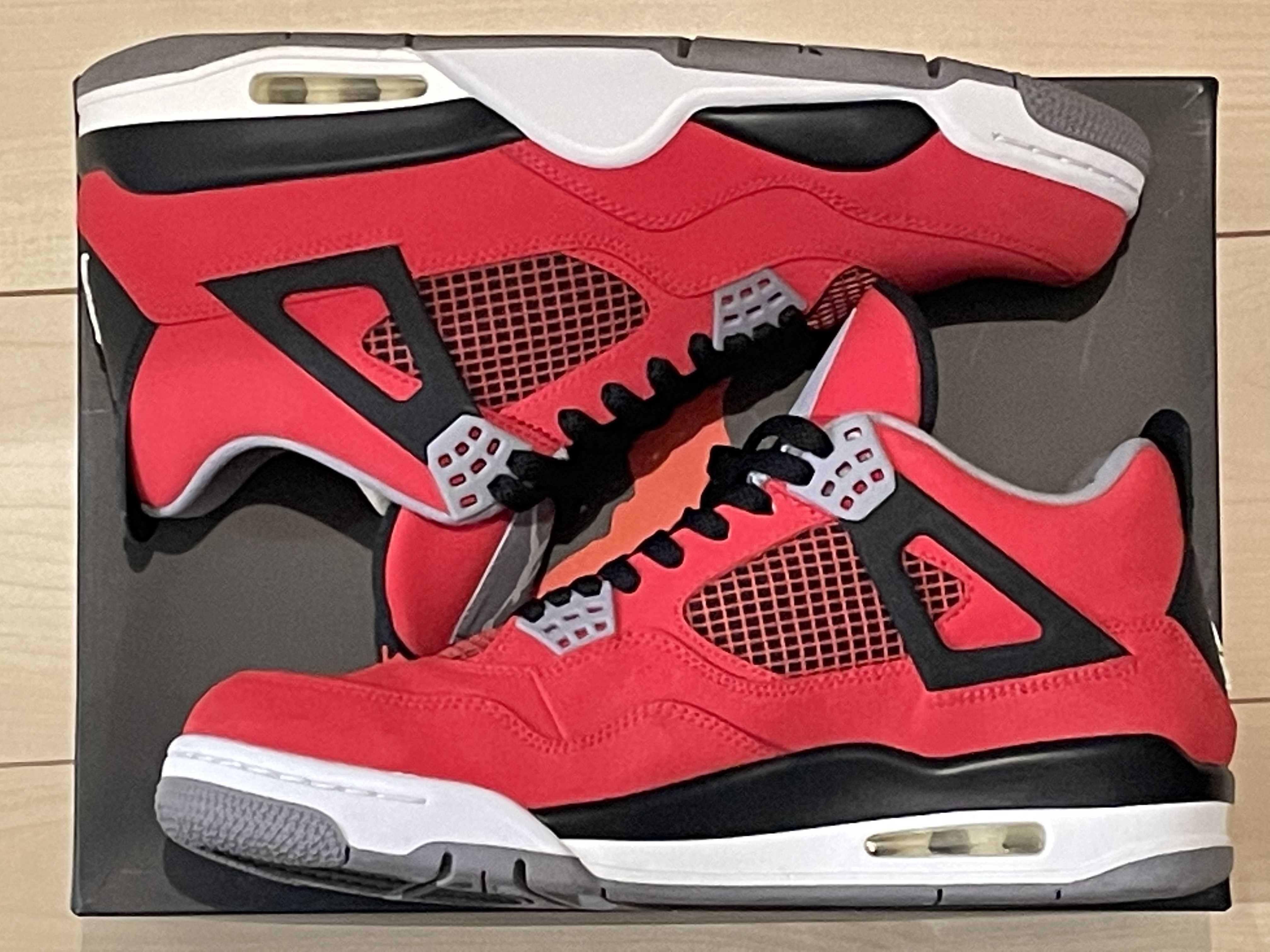 Nike Air Jordan 4 Retro "Toro Bravo"