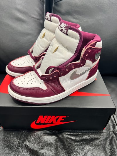 Nike Air Jordan 1 High OG "Bordeaux"
