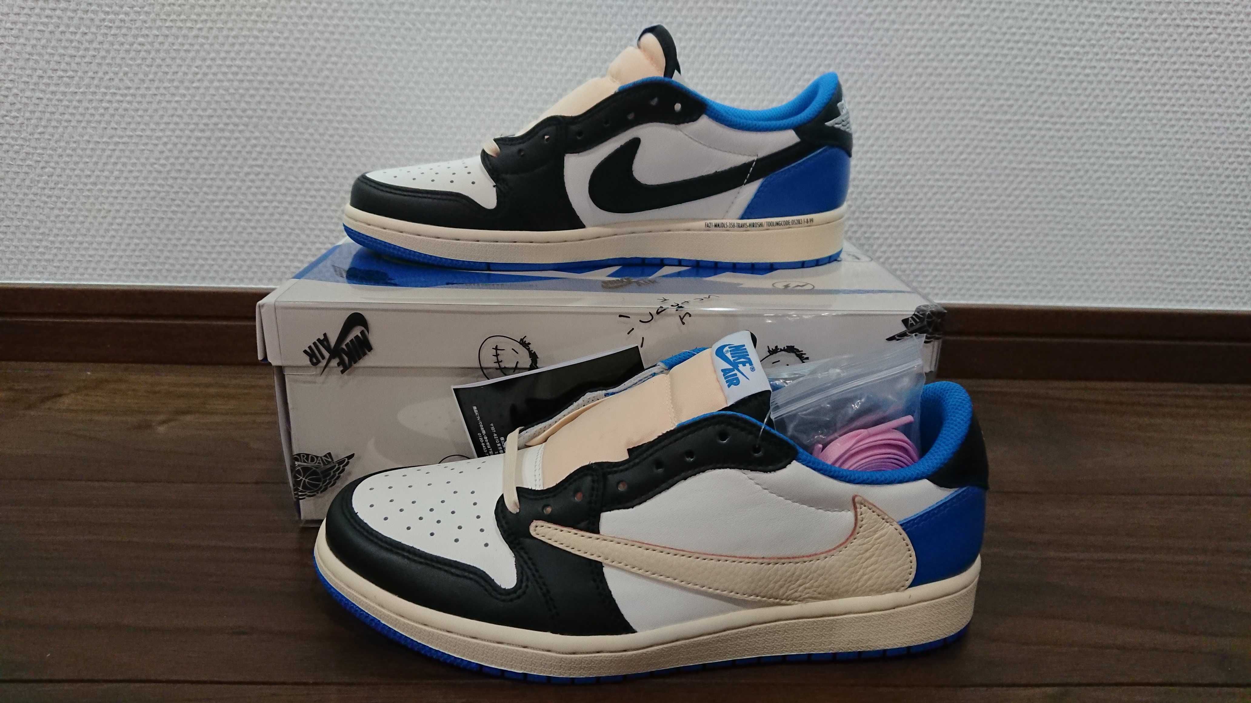 Travis Scott × fragment design × Nike Air Jordan 1 Low OG SP "Military Blue"