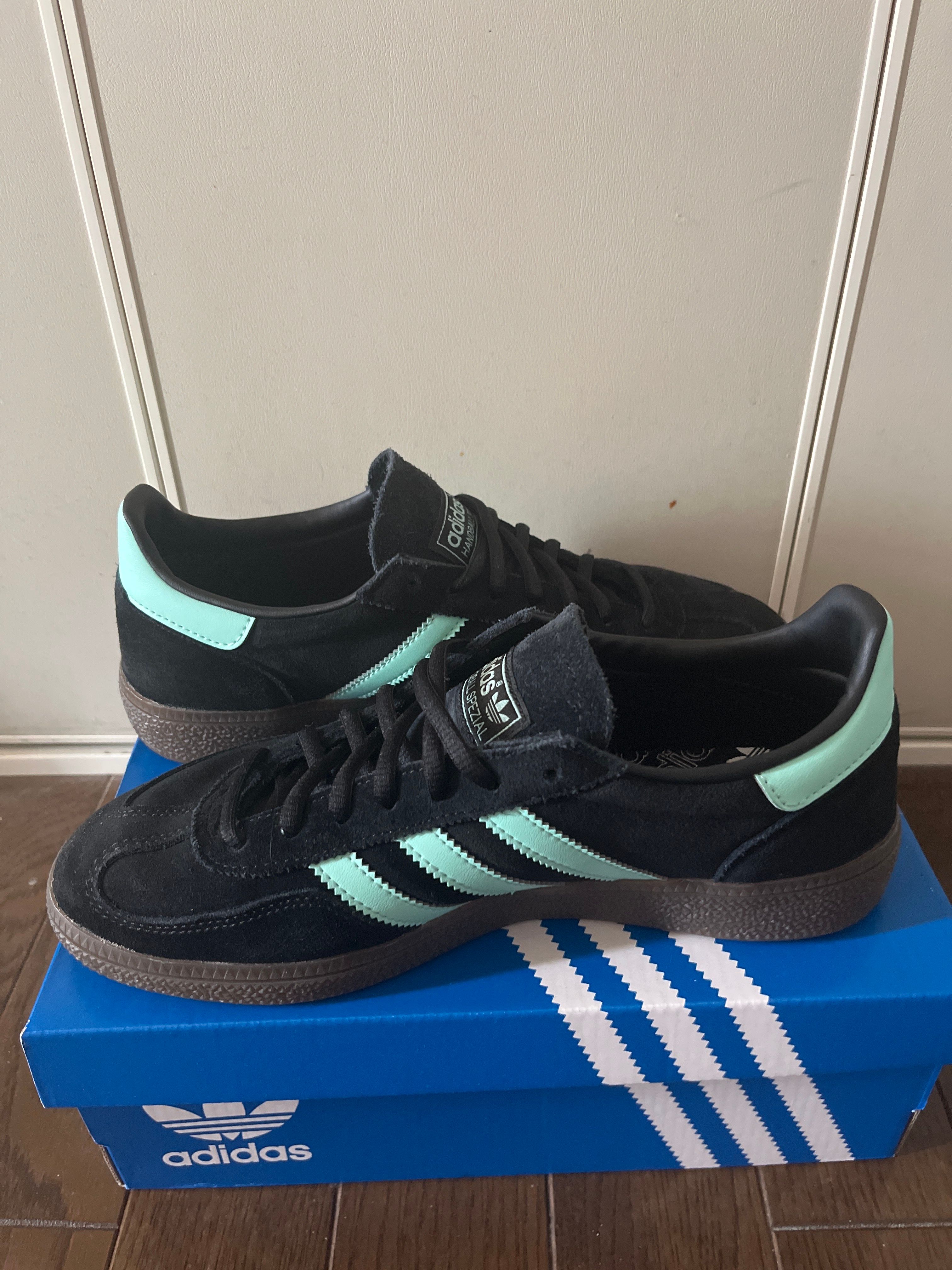 adidas Handball SPZL "Core Black/Clear Mint/Gum"