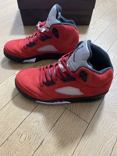 Nike Air Jordan 5 "Toro Bravo"