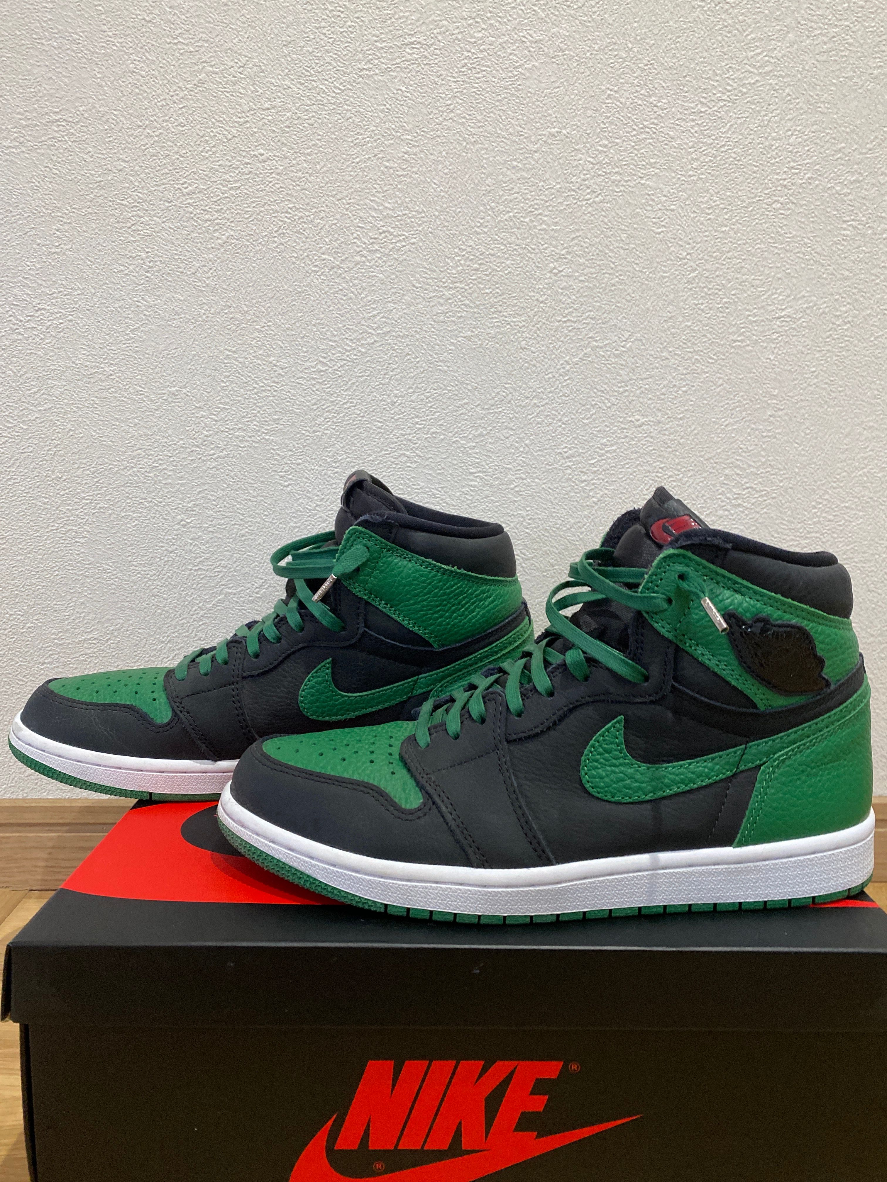 Nike Air Jordan 1 Retro High OG "Black/Pine Green" (2020)      