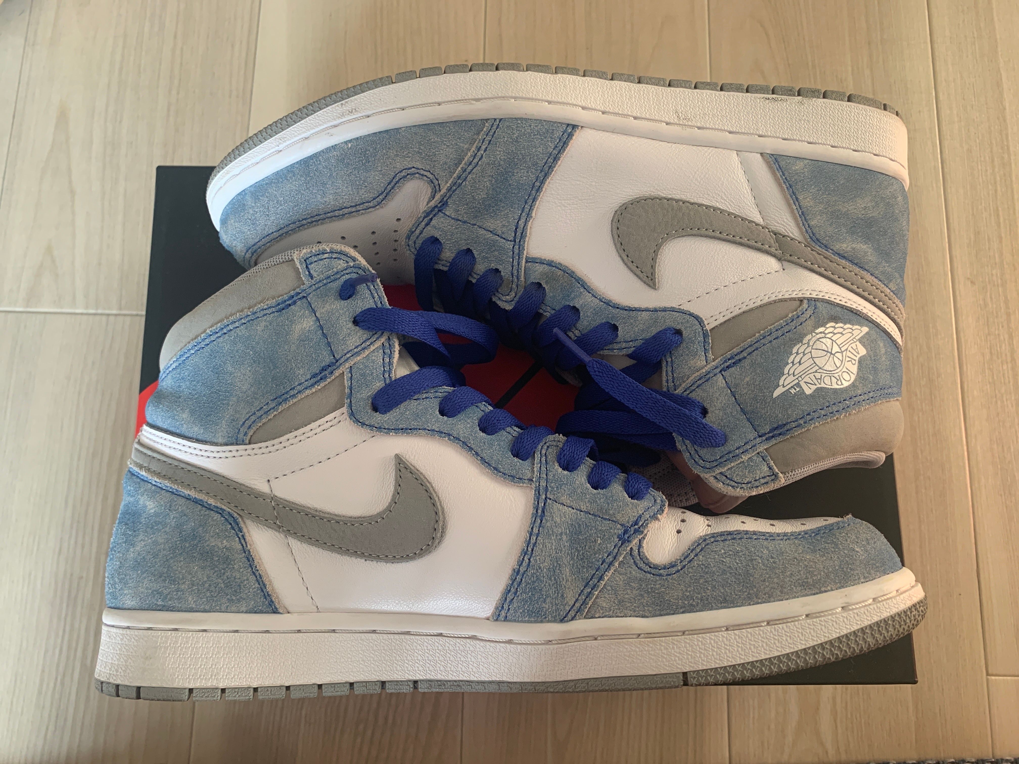 Nike Air Jordan 1 High OG "Hyper Royal"