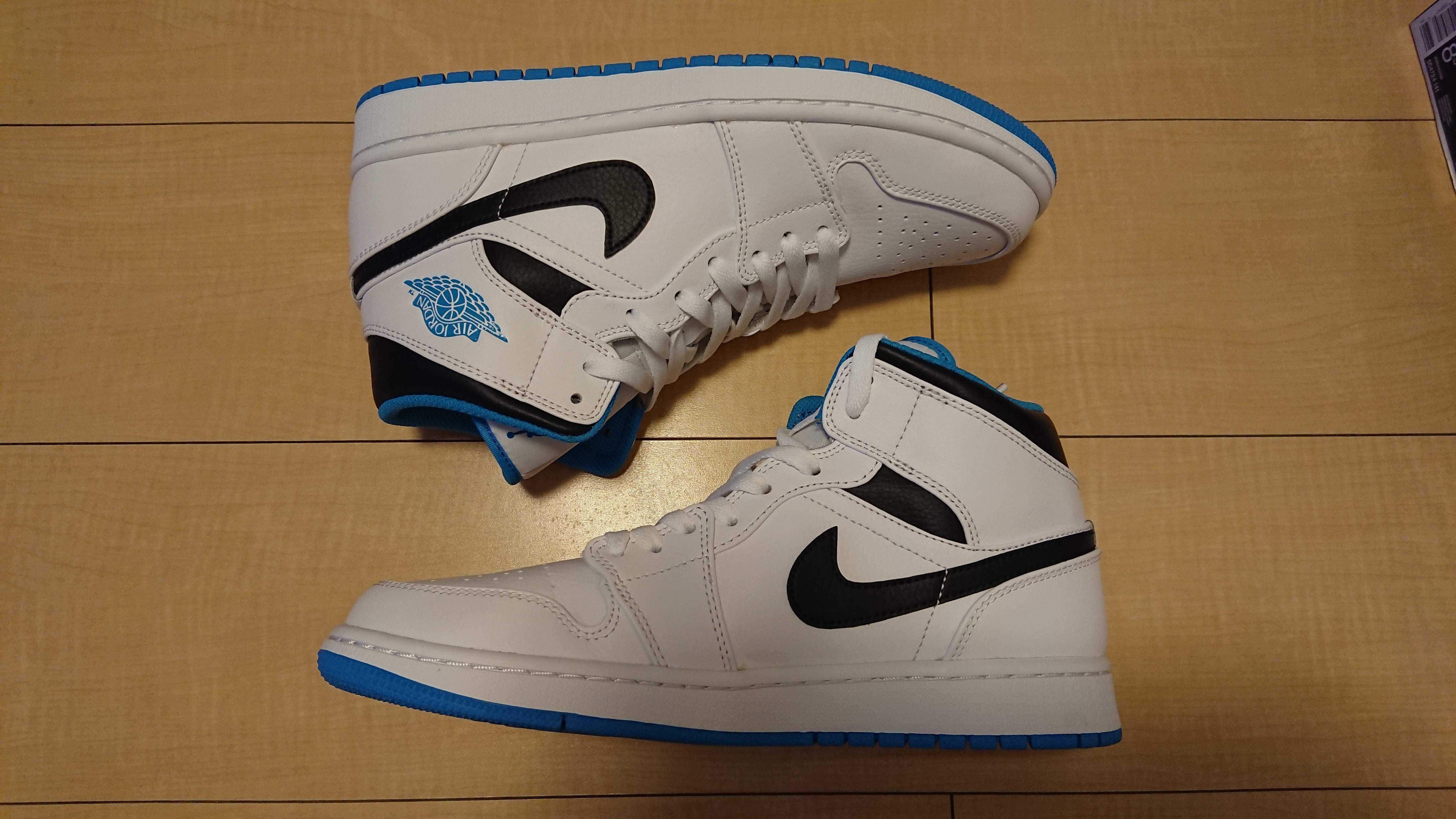 Nike Air Jordan 1 Mid "White/Laser blue"